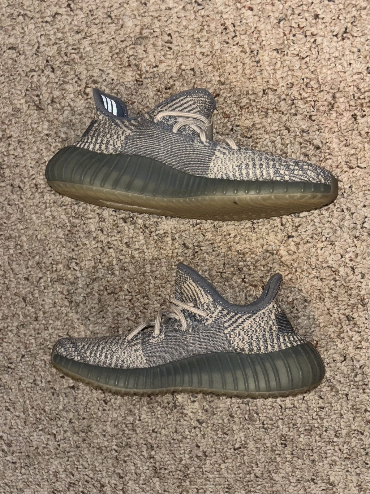 Adidas Adidas Yeezy Boost 350 V2 Size US 6.5 / EU 39-40 - 2 Thumbnail