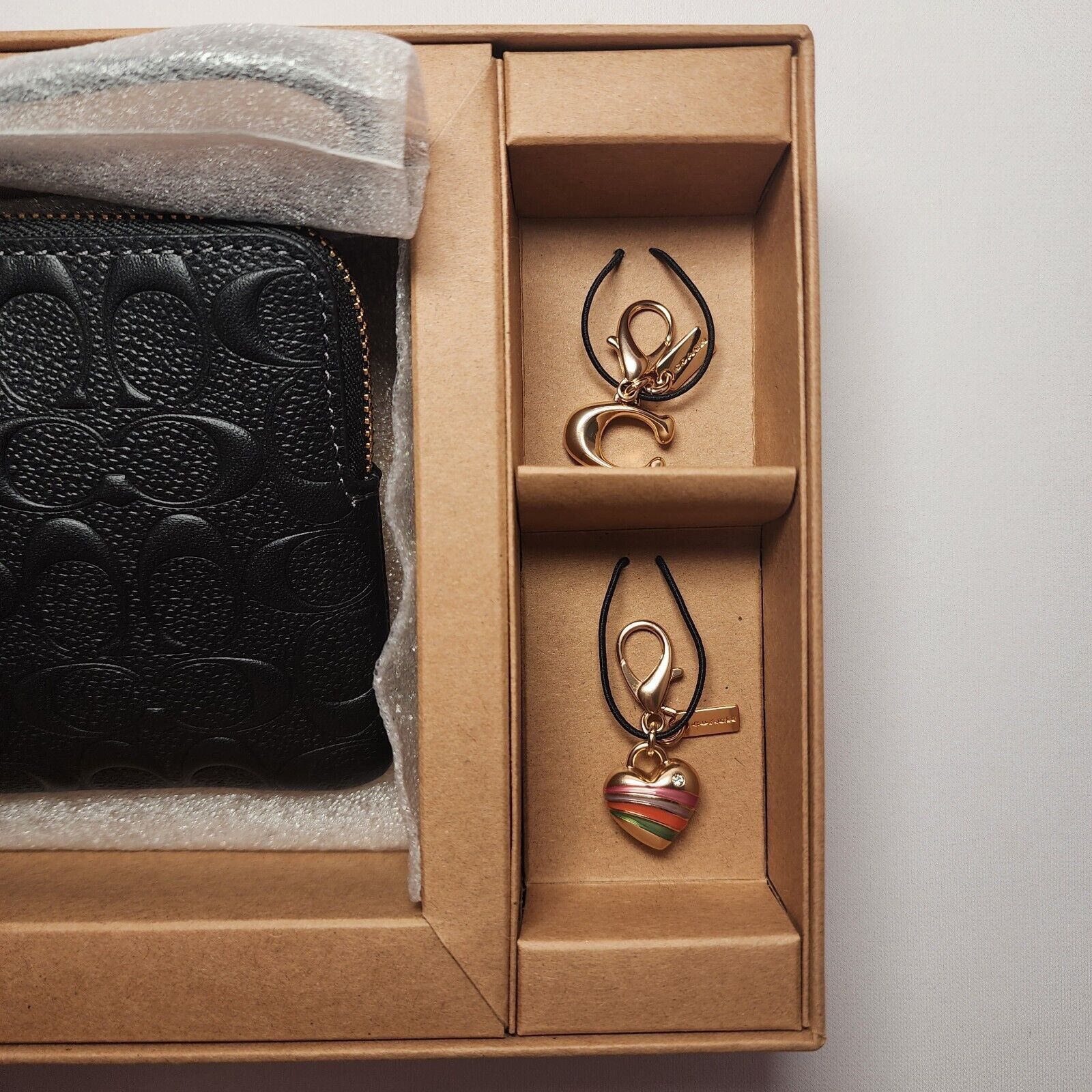 Coach NWT Coach CF358 Boxed Corner Zip Wristlet Signature Leather Size ONE SIZE - 2 Thumbnail