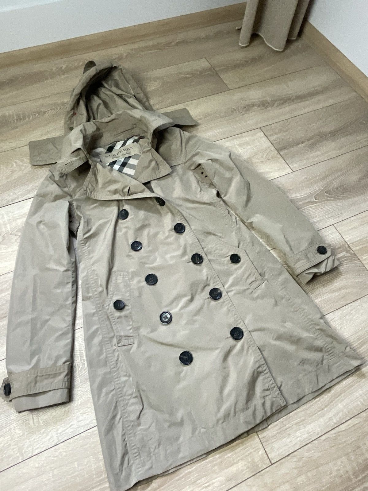 Burberry Burberry London Trench Coat Hooded Beige Woman's UK6 US 4 Size S / US 4 / IT 40 - 3 Thumbnail