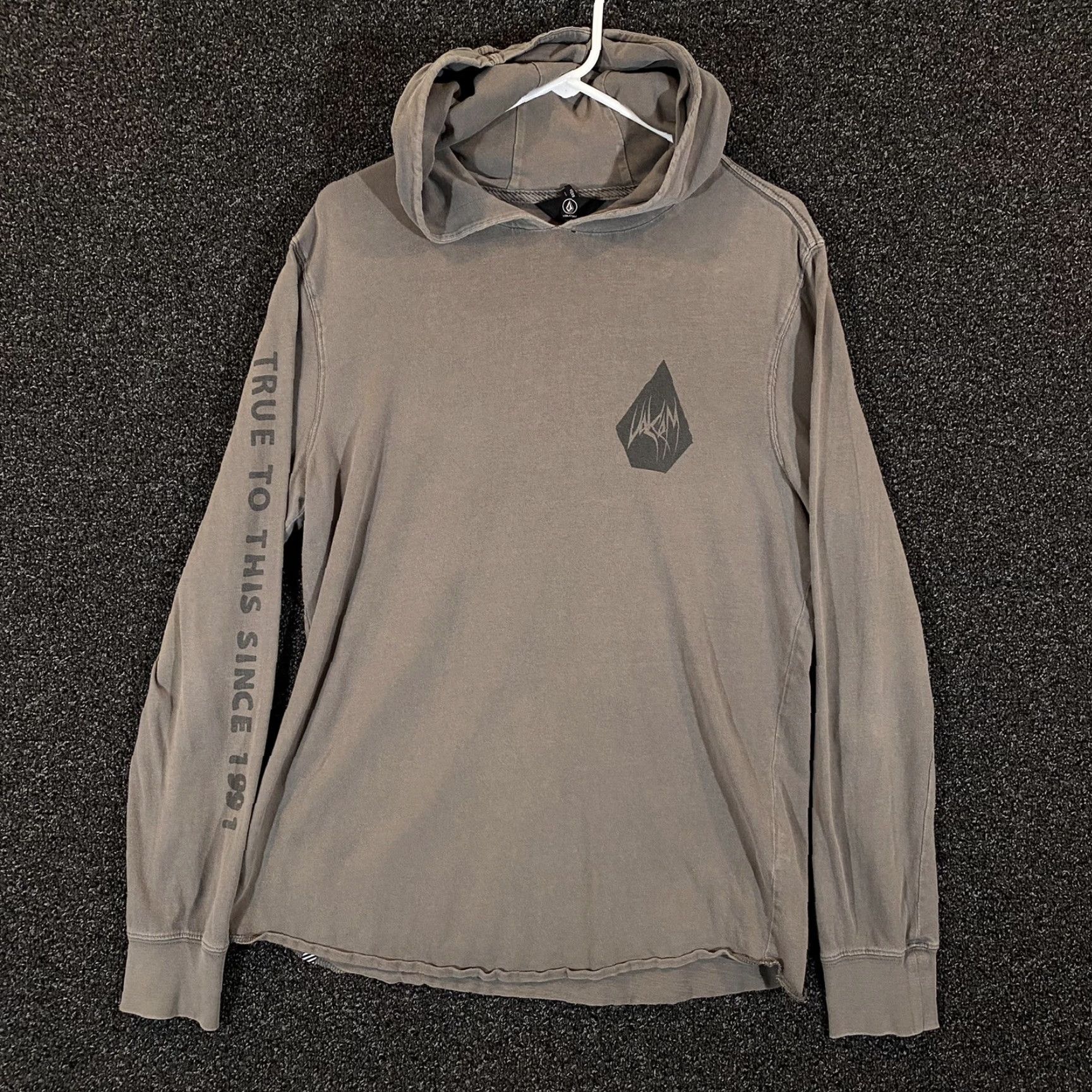 Volcom Volcom Hoodie Mens Medium Brown Pullover Long Sleeve Logo Script Spellout Skateboarding Casual Clothing Size US M / EU 48-50 / 2 - 2 Thumbnail