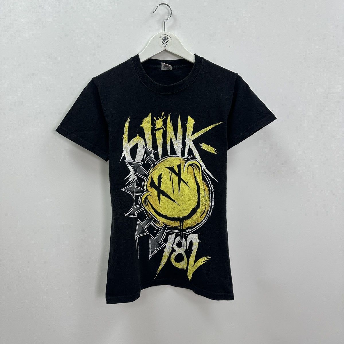 Band Tees Vintage 00s Blink 182 Rock band tee punk skate og y2k hype Size US S / EU 44-46 / 1 - 1 Thumbnail