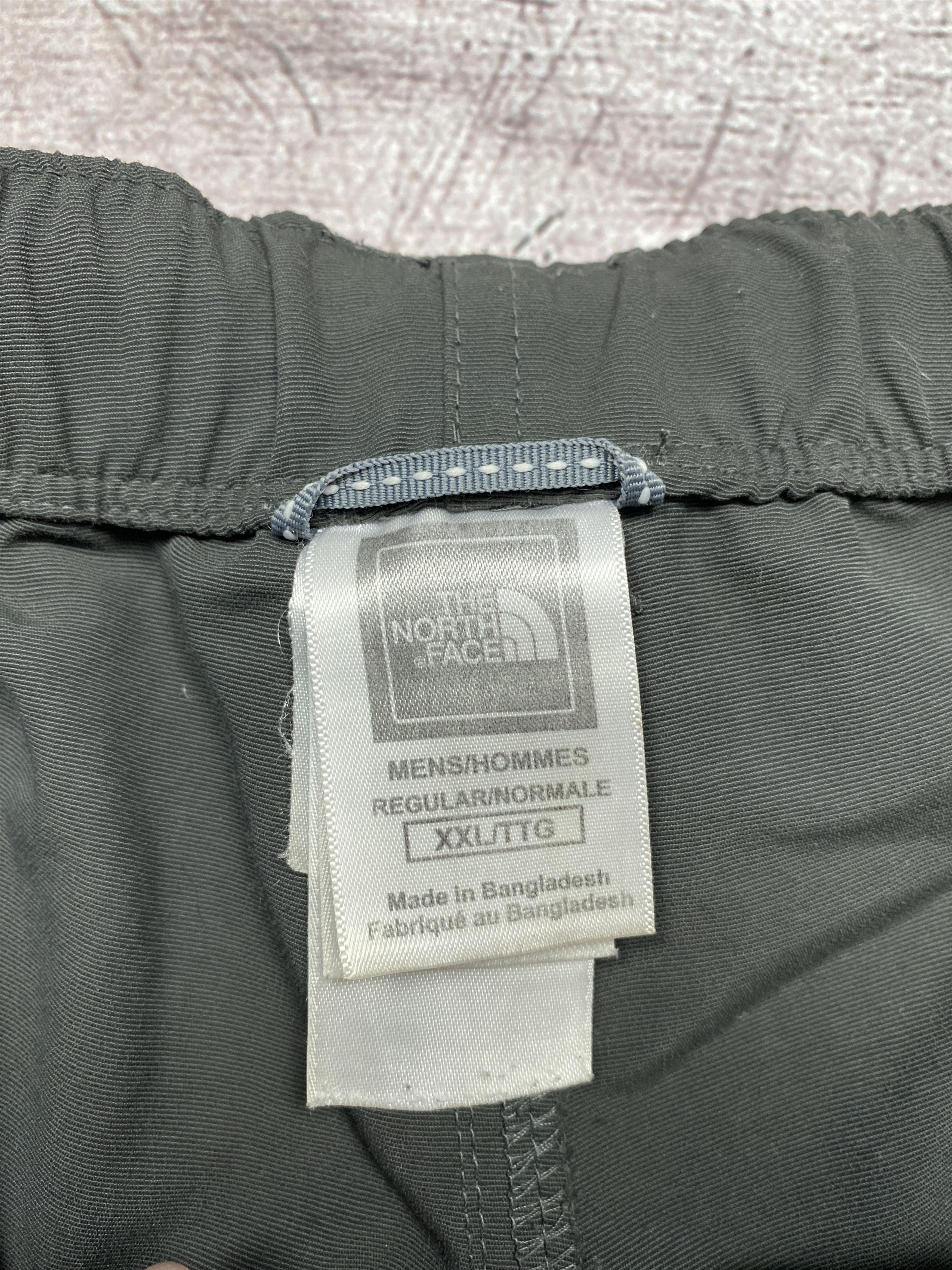 The North Face × Vintage The North Face Vintage Mens Outdoor Cargo Pants Y2K Shorts Size US 38 / EU 54 - 7 Thumbnail