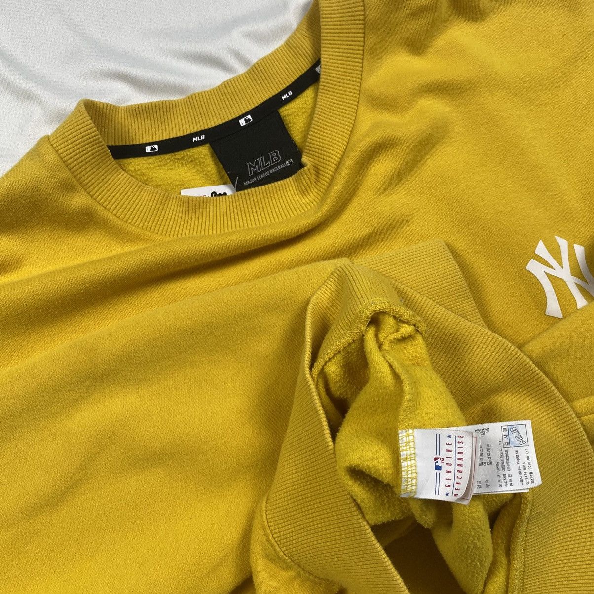 MLB Rare MLB New York Yankees Mustard Crewneck Size US XXL / EU 58 / 5 - 7 Thumbnail