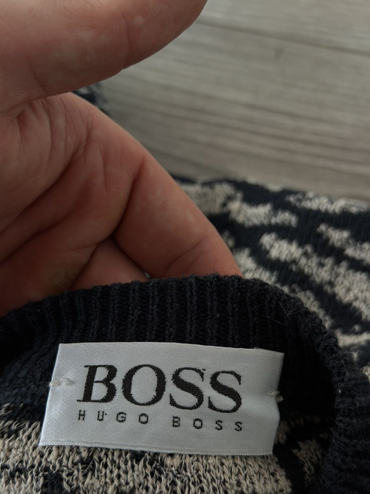 Hugo Boss Antique Archival Knitted Vintage Luxury Hugo Boss Sweater Size US L / EU 52-54 / 3 - 14 Thumbnail