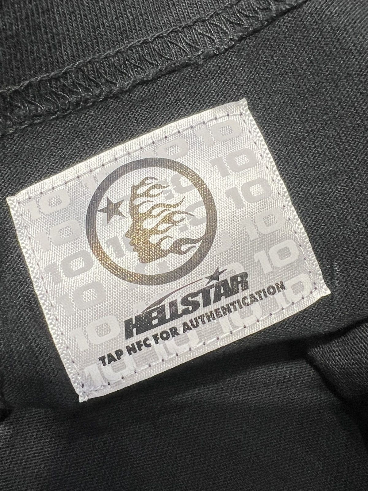 HELLSTAR HELLSTAR “BOX LOGO” TSHIRT - MEDIUM - (BLACK/GREEN) Size US M / EU 48-50 / 2 - 4 Thumbnail