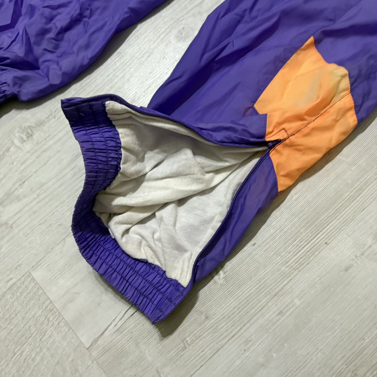 Vintage Nike Vintage Nylon Purple TrackPants 90s Streetwear Size US 31 - 6 Thumbnail
