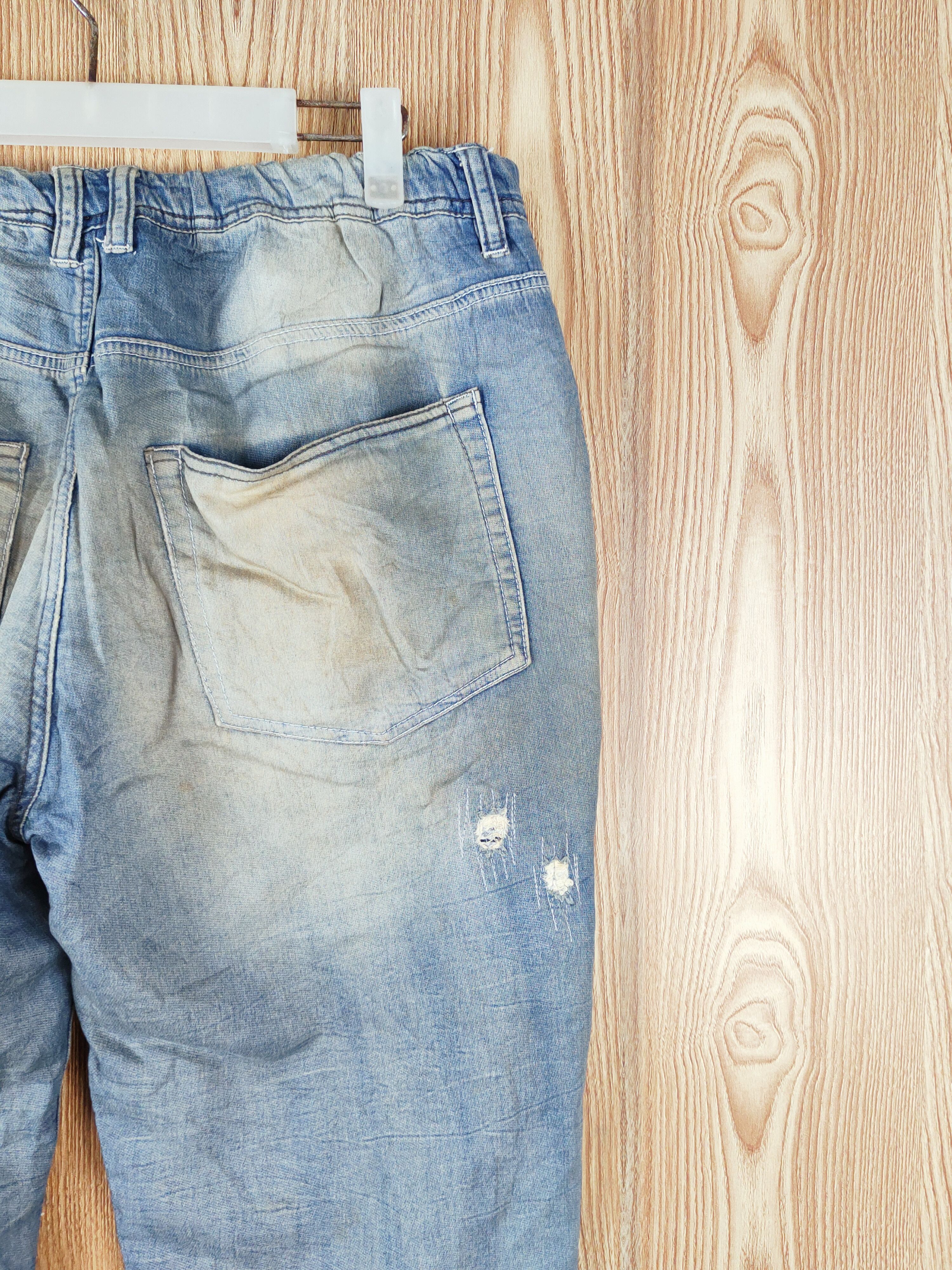 Japanese Brand × Vintage Oil Cake Blue Faded Distressed Ripped Soft Jeans Size US 32 / EU 48 - 10 Thumbnail