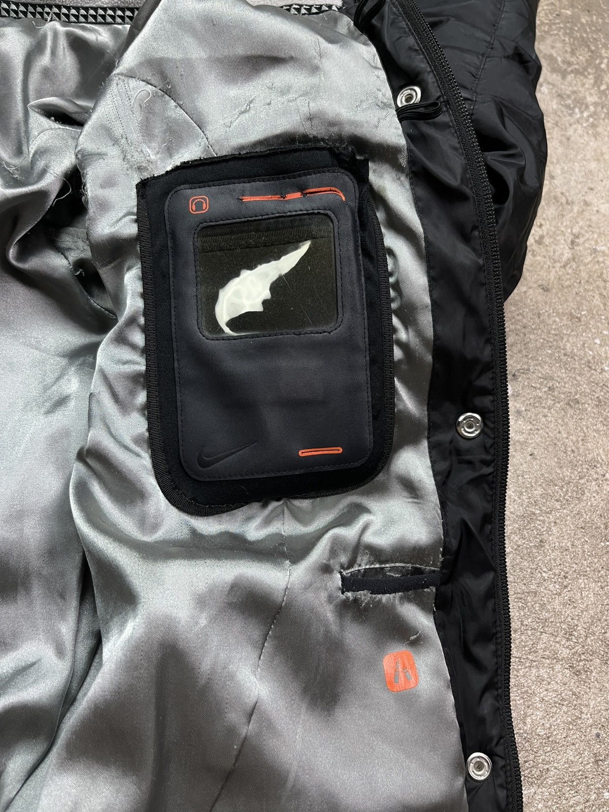 Nike NIKE PUFFER JACKET - LOT № 2258 Size M / US 6-8 / IT 42-44 - 10 Thumbnail