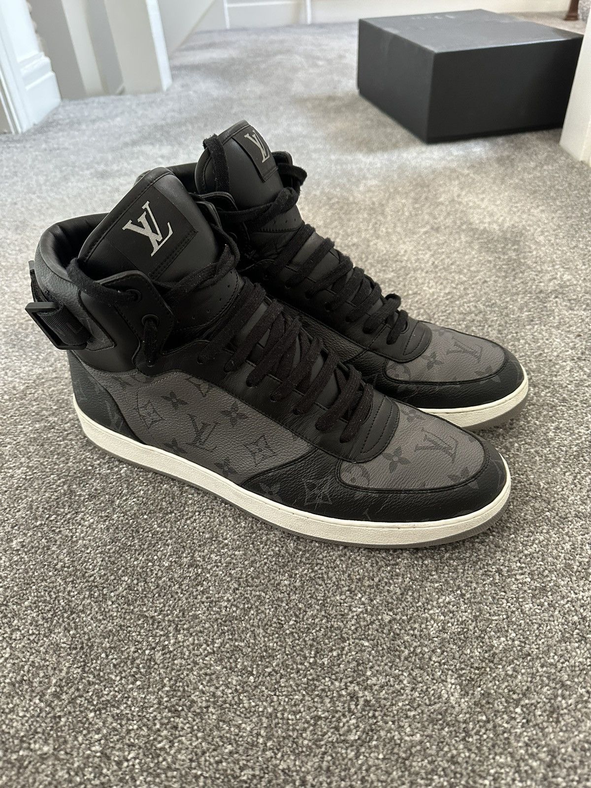 louis vuitton uptown sneakers