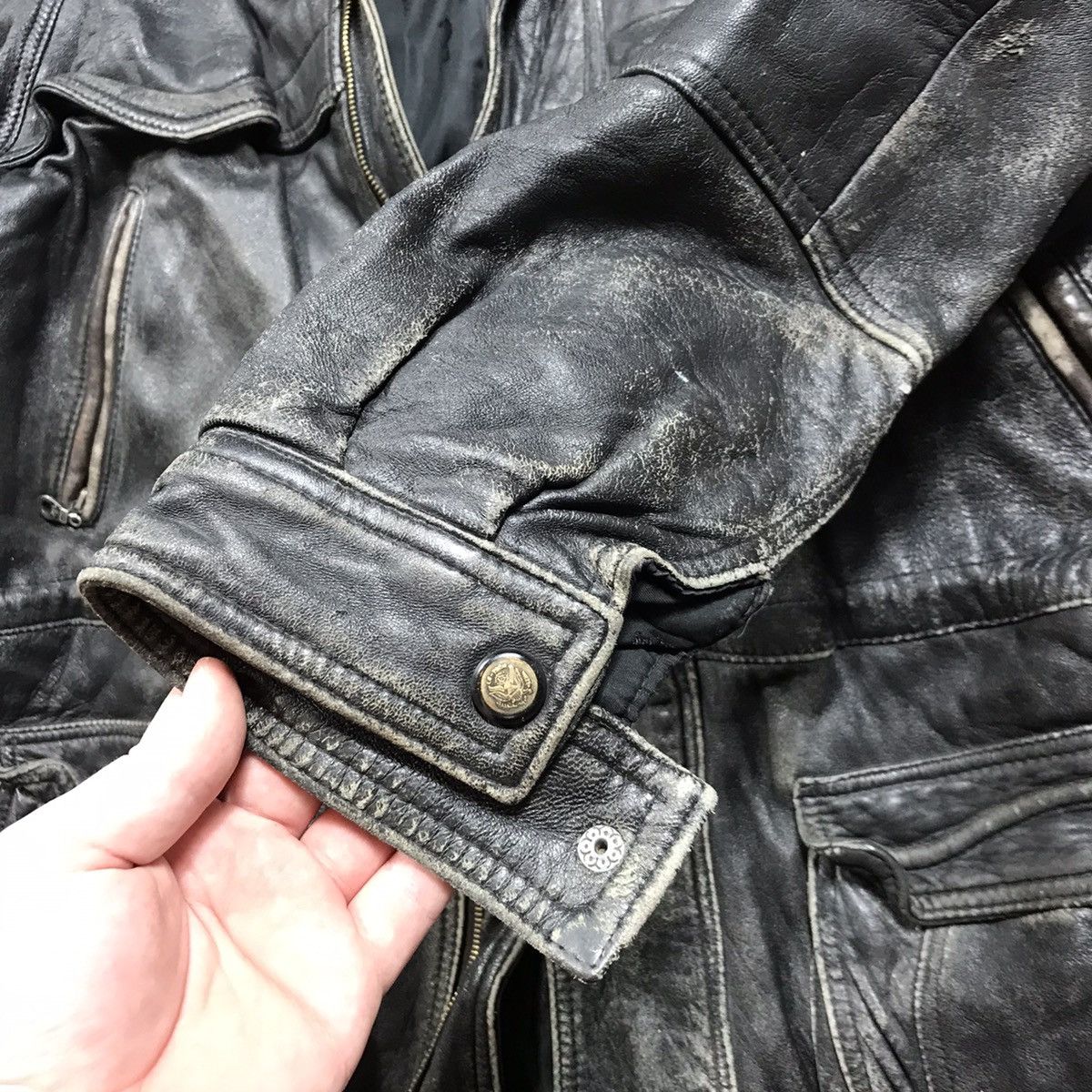 Vintage Vintage Y2K Oversized Leather Jacket Thrashed Streetwear XL Size US XL / EU 56 / 4 - 7 Thumbnail