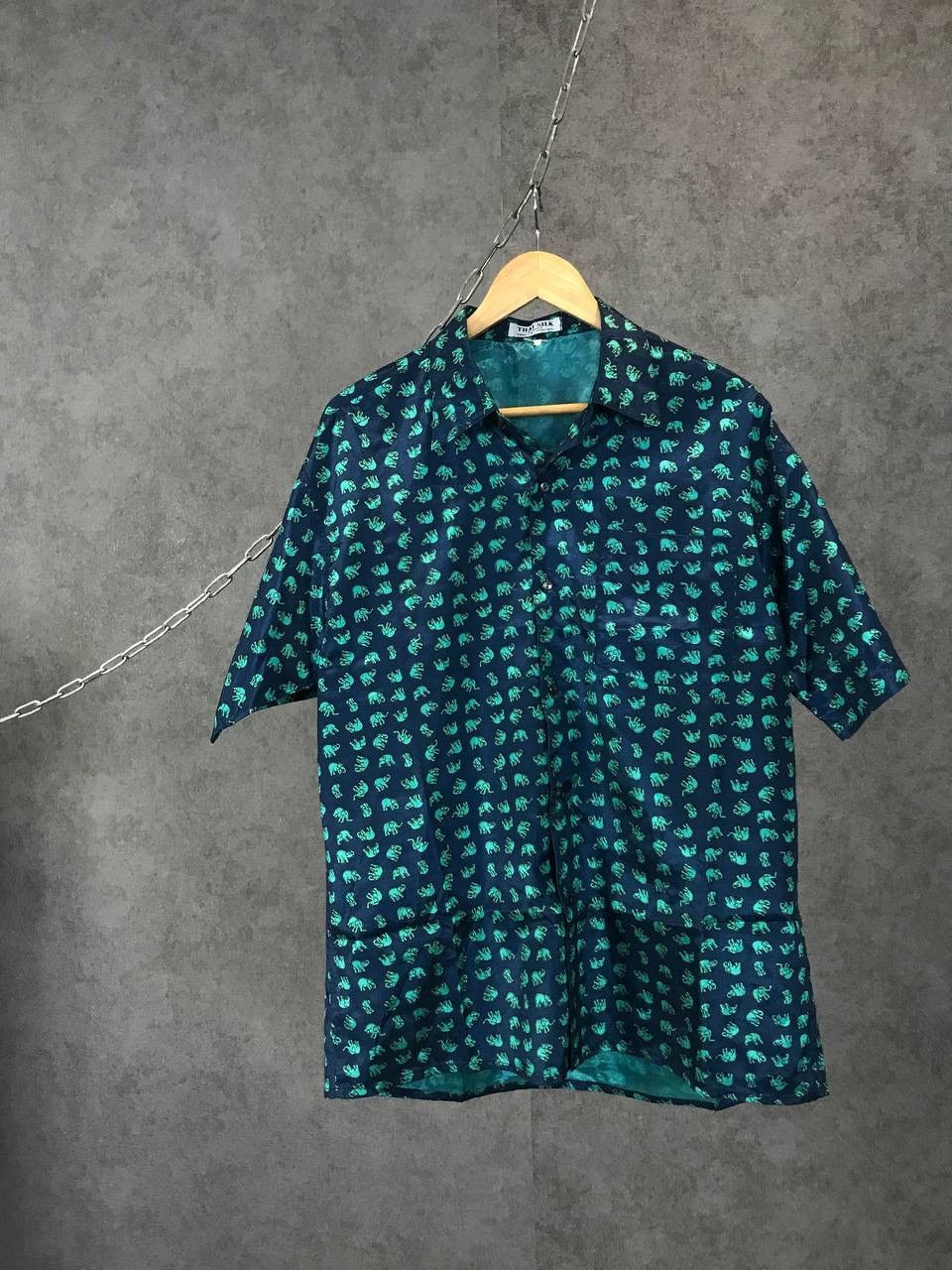 Vintage Thai Silk elephant monogram vintage crazy Hawaiian shirt Size US XL / EU 56 / 4 - 1 Thumbnail