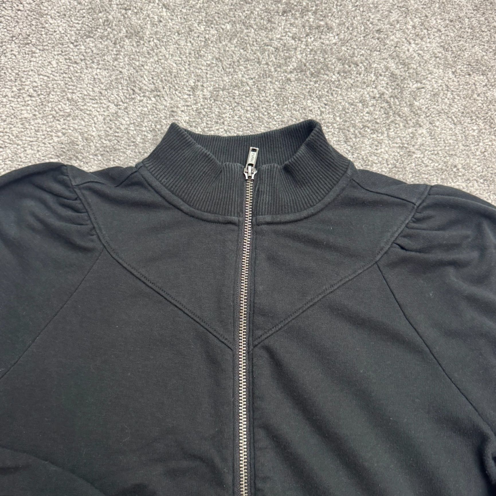 Banana Republic Banana Republic Full Zip Puff Sleeve Sweatshirt Womens Small Petite Black Mock Neck Zip Cardigan Size S / US 4 / IT 40 - 3 Thumbnail