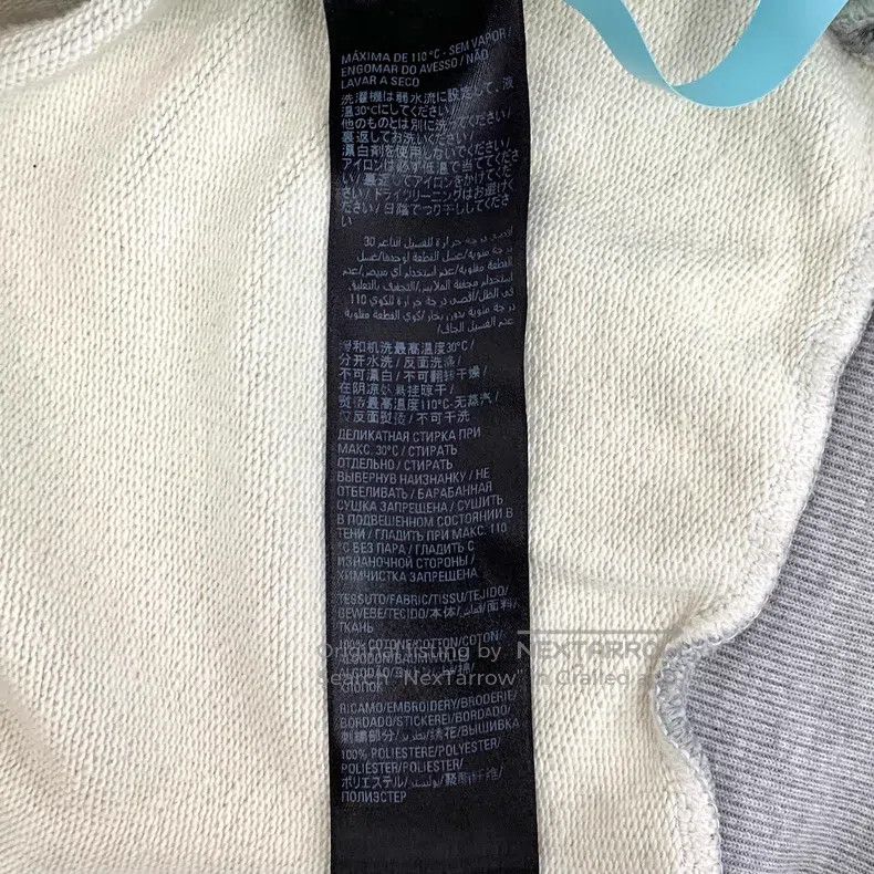 Balenciaga Balenciaga Gray Logo Letter Embroidered Cotton Crewneck Lo Size US S / EU 44-46 / 1 - 8 Thumbnail