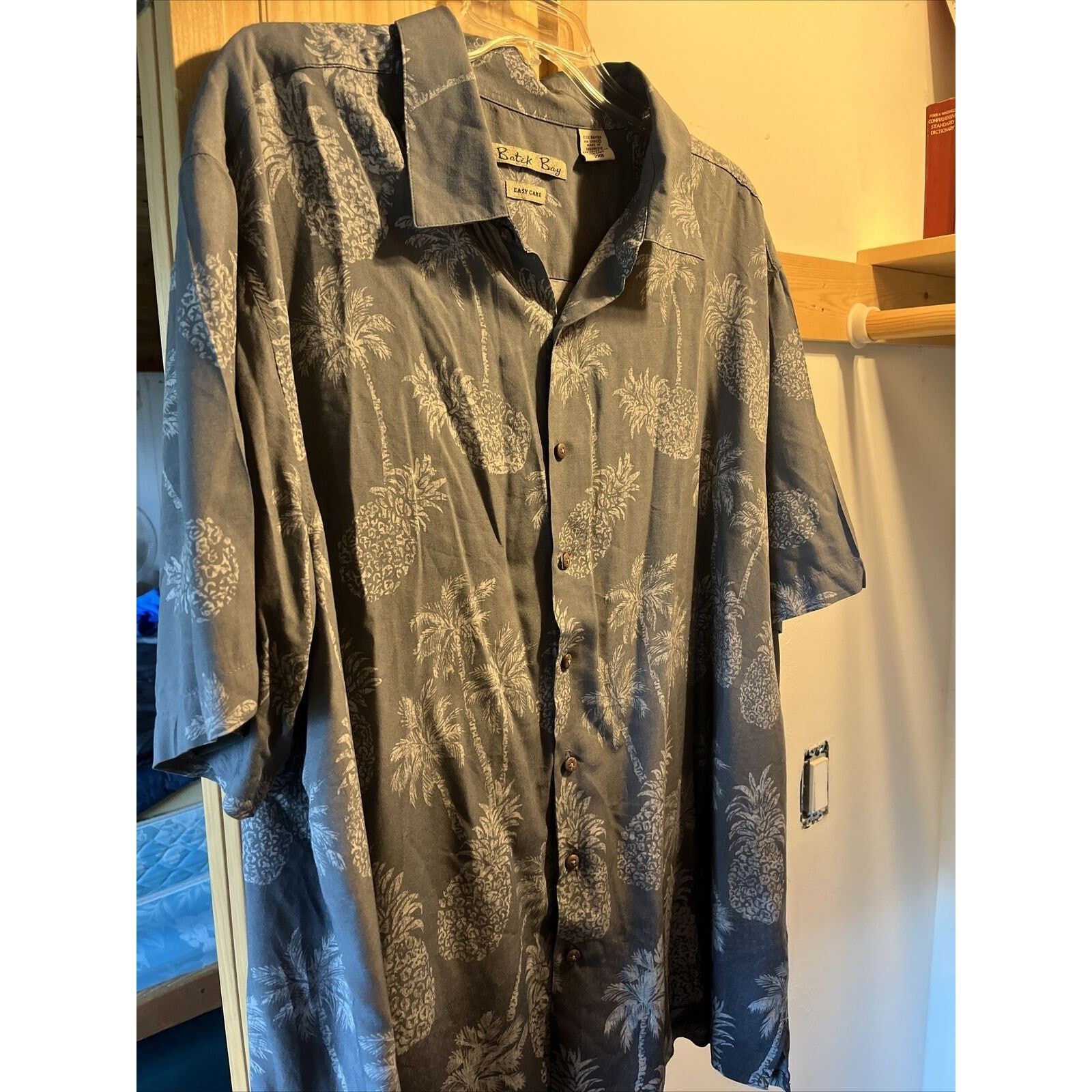 Batik Bay Batik Bay Men 2XB Gray Floral SS Button Rayon Hawaiian Shirt Size US XXL / EU 58 / 5 - 5 Thumbnail