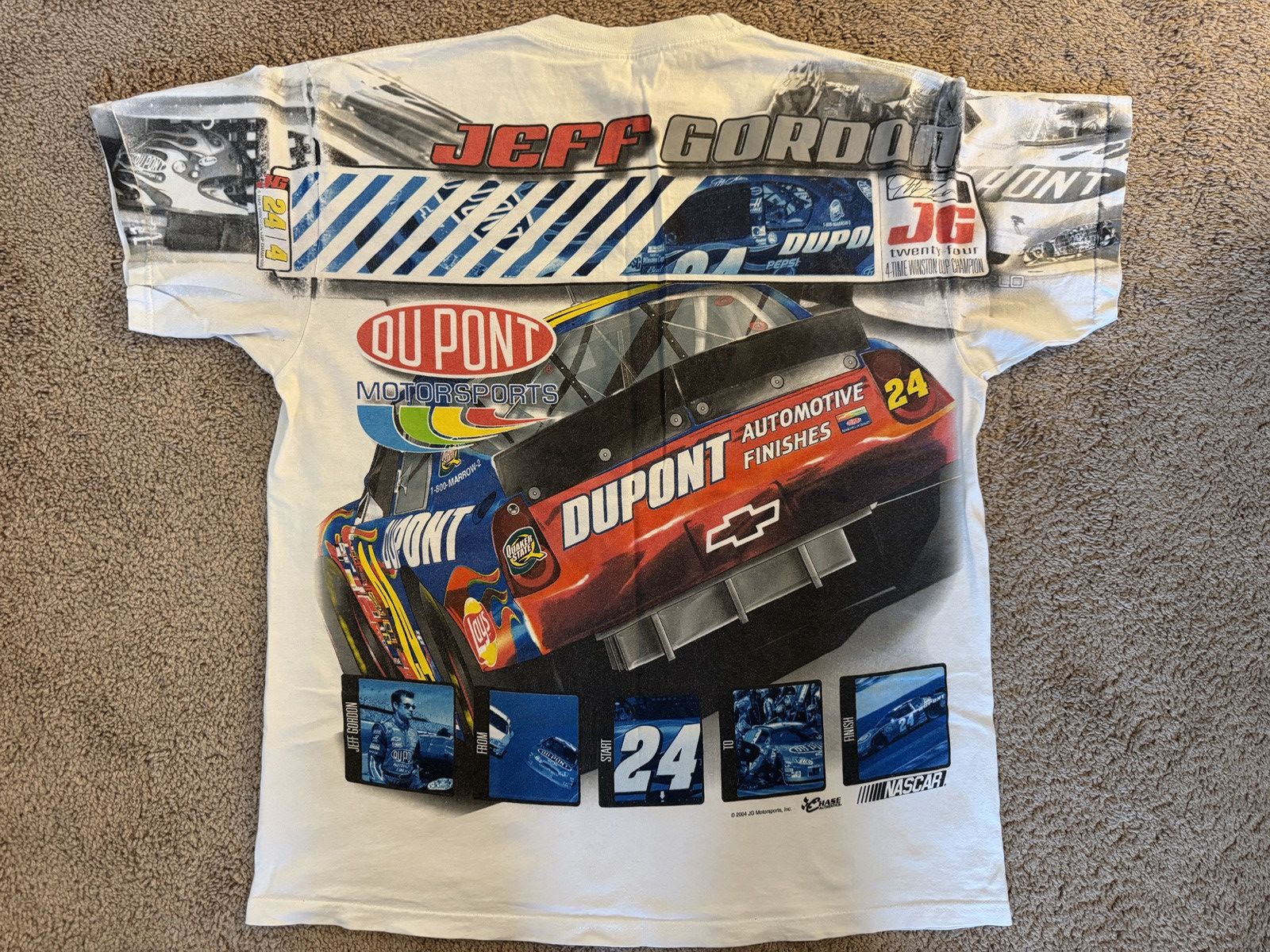 Chase Authentics × NASCAR 2004 Jeff Gordon Racing Tee Size US M / EU 48-50 / 2 - 2 Thumbnail