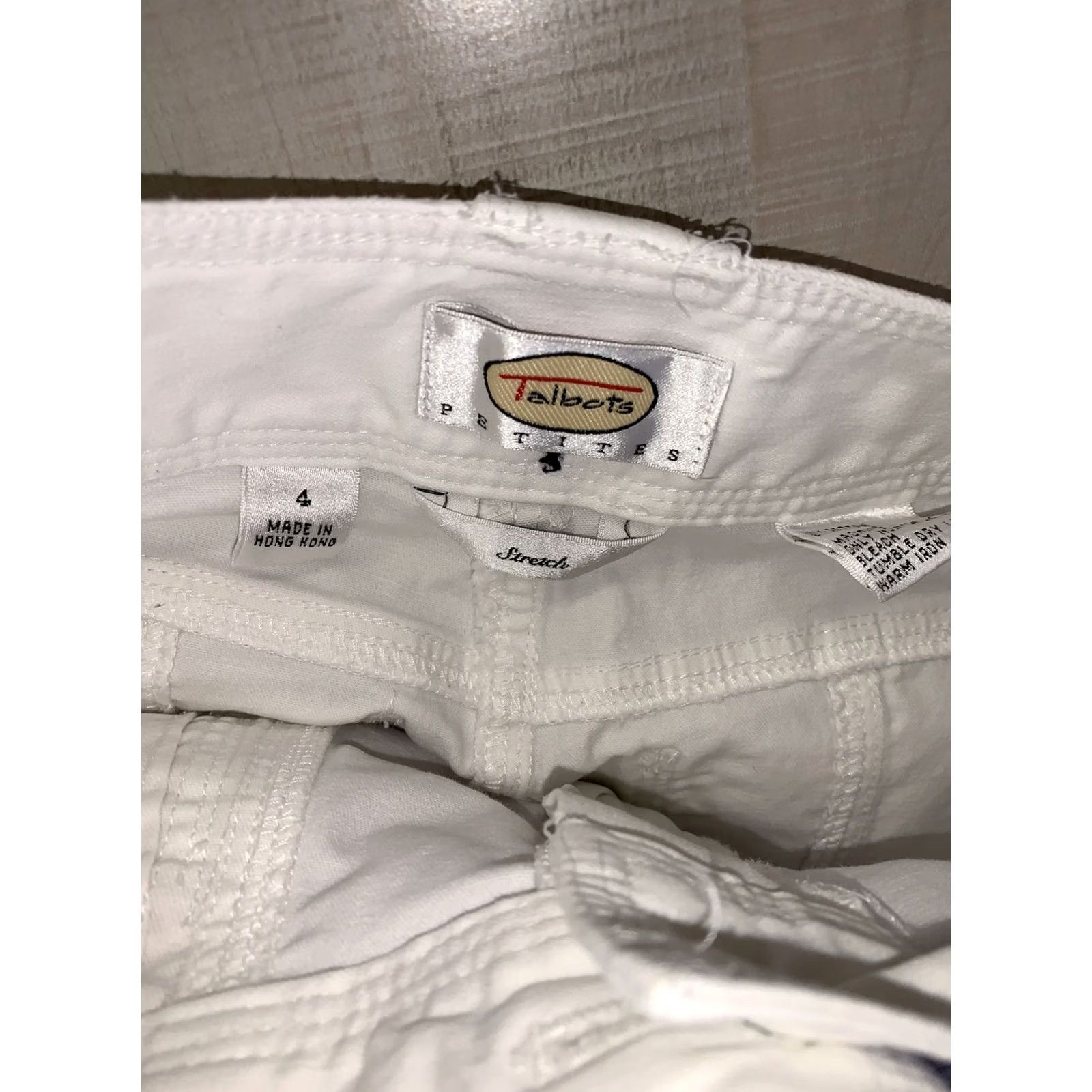 Talbots Talbots Petites White Capri Pedal Pusher Pants Womens Sz 4-6304 Capris Pants Petite White Talbots 4P Womens Size 27" / US 4 / IT 40 - 7 Thumbnail