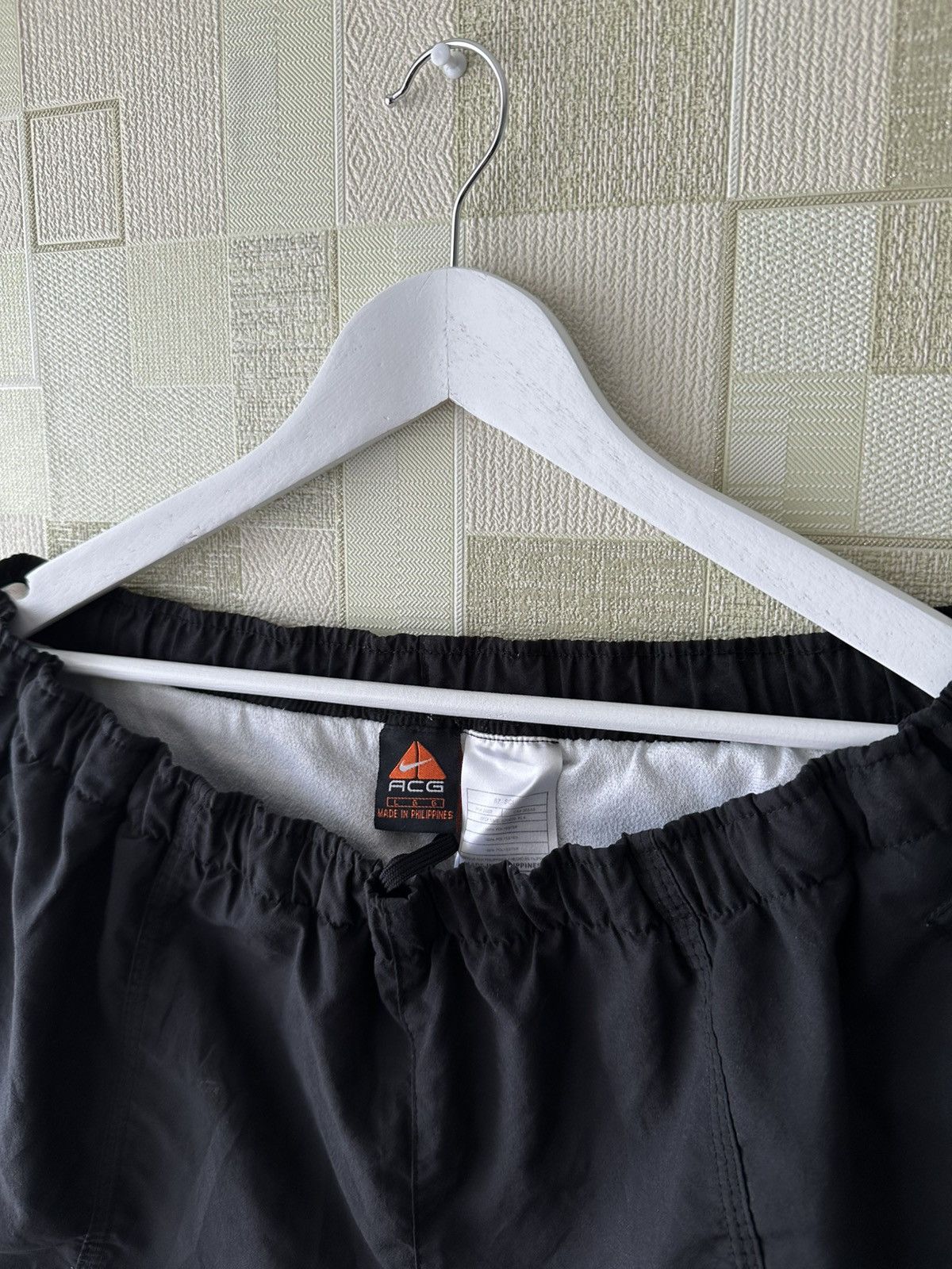 Nike ACG Nike ACG vintage shorts size L Size US 34 / EU 50 - 2 Thumbnail