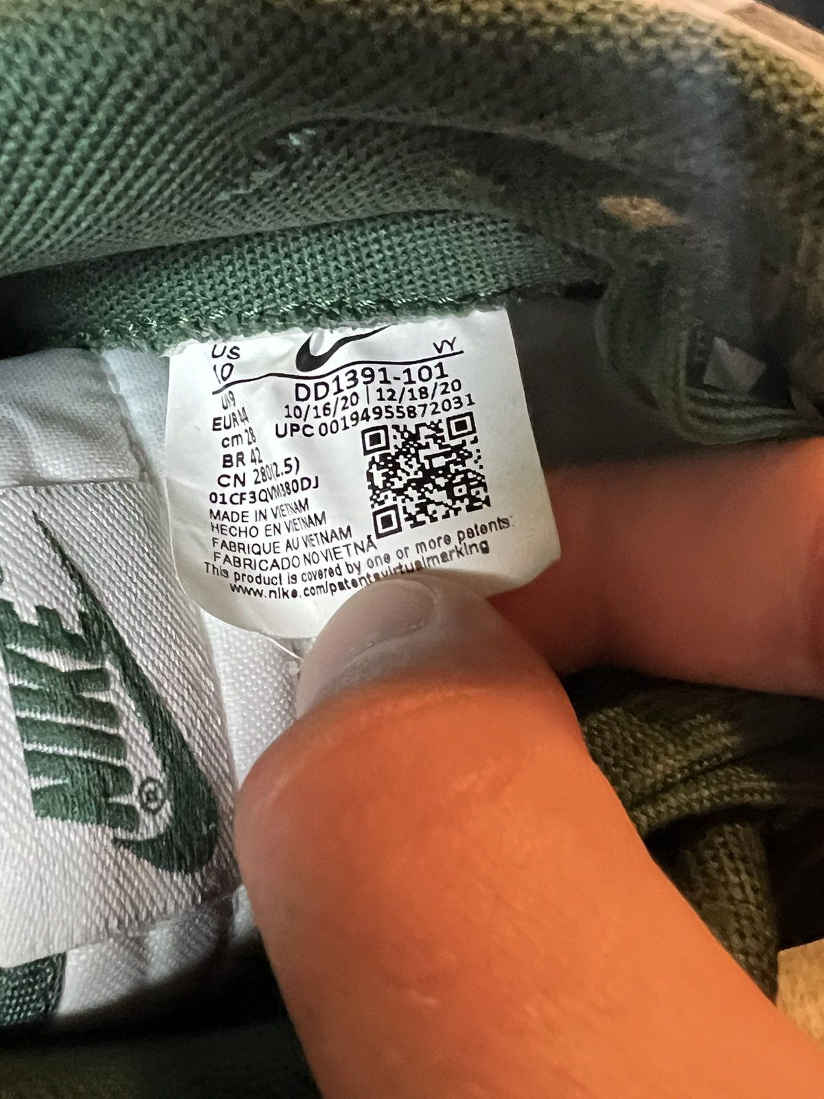 Nike Nike Dunk Low ‘Varsity Green”’ Size US 10 / EU 43 - 6 Thumbnail