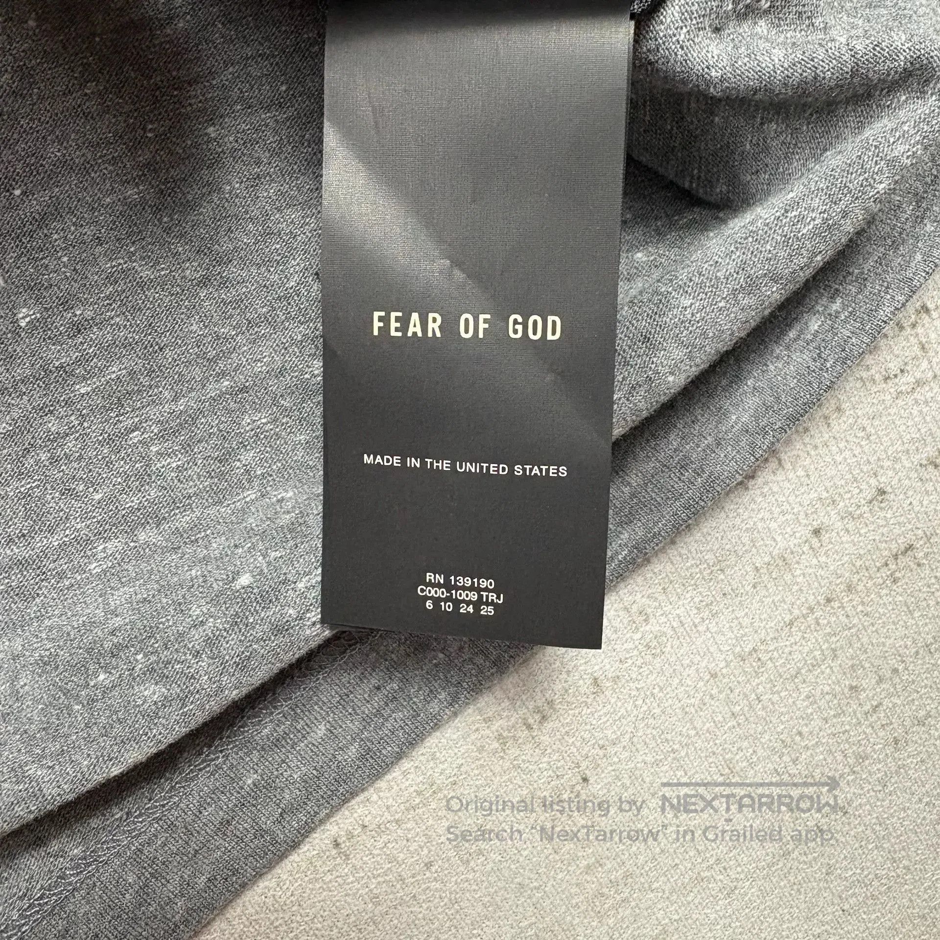 Fear of God Fear of God Fog 6th Patch Main Line Tee. Size US M / EU 48-50 / 2 - 5 Thumbnail
