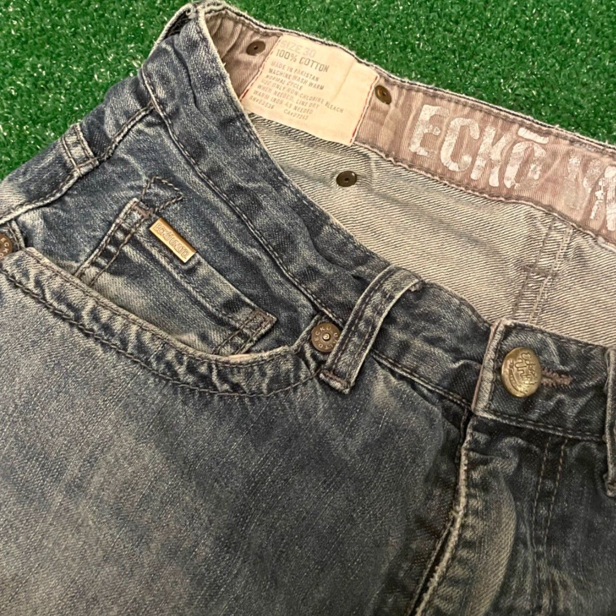 Ecko Unltd. VINTAGE Ecko Unltd Baggy Skater Grunge Jean Shorts VTG Mens Size 30 Jeans Dark Blue Size US 30 / EU 46 - 4 Thumbnail