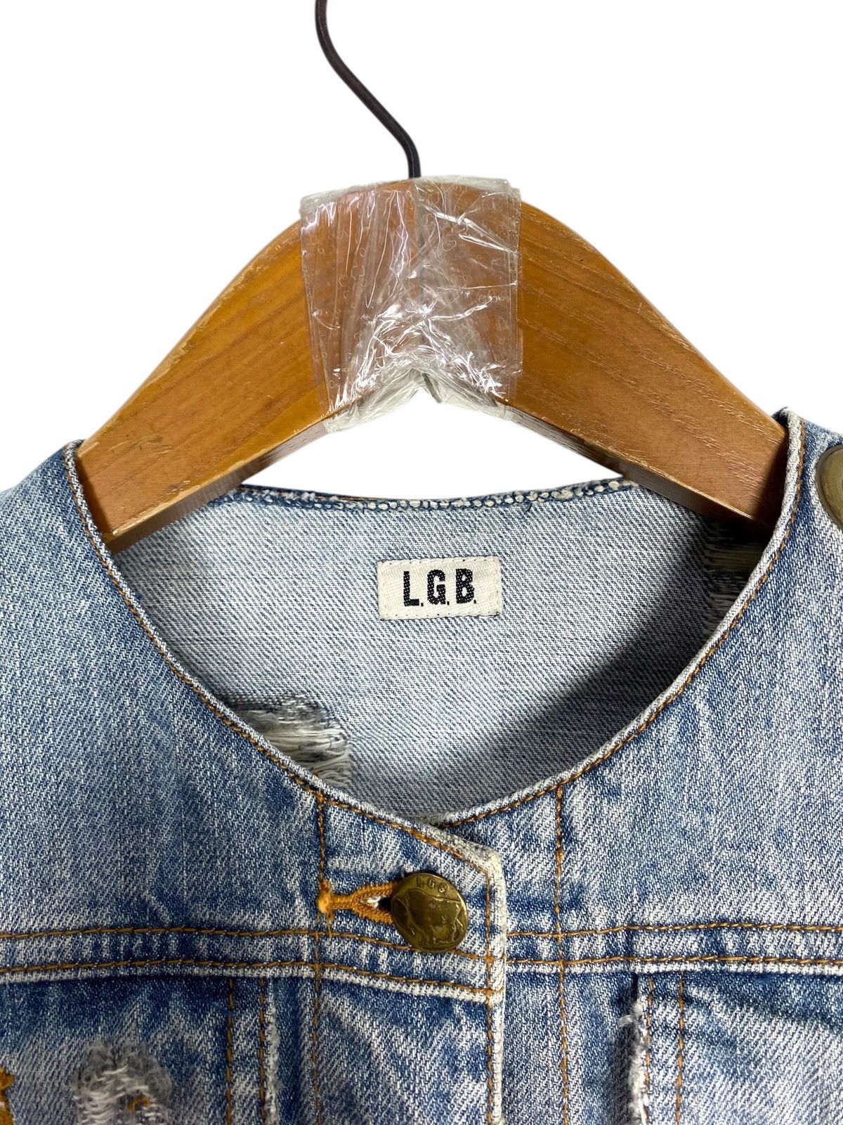 Le Grande Bleu (L.G.B.) Le Grand Bleu (LGB) Bleach Distressed Denim Jacket in Japan Size XS / US 0-2 / IT 36-38 - 10 Thumbnail
