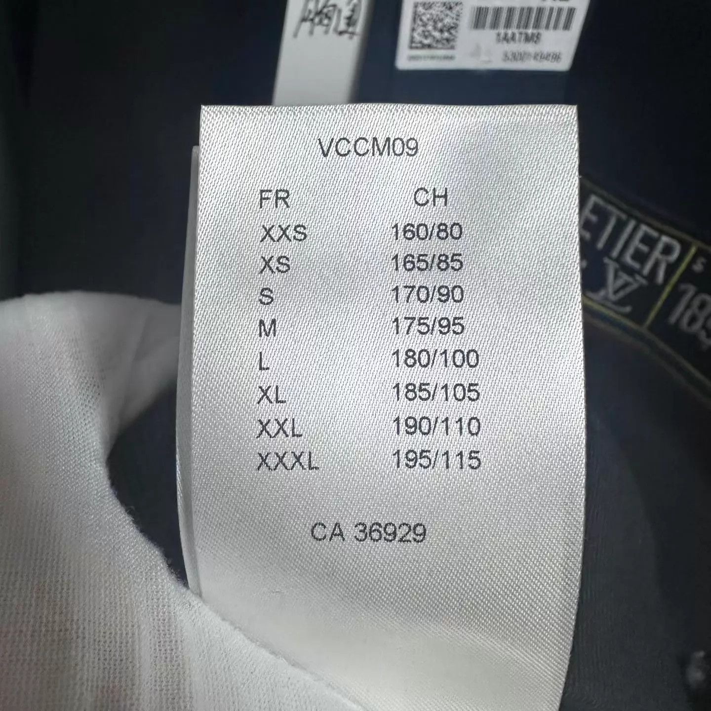 Louis Vuitton LV SS23 Patterned Zipper Hoodie Black XL Size US XL / EU 56 / 4 - 9 Thumbnail