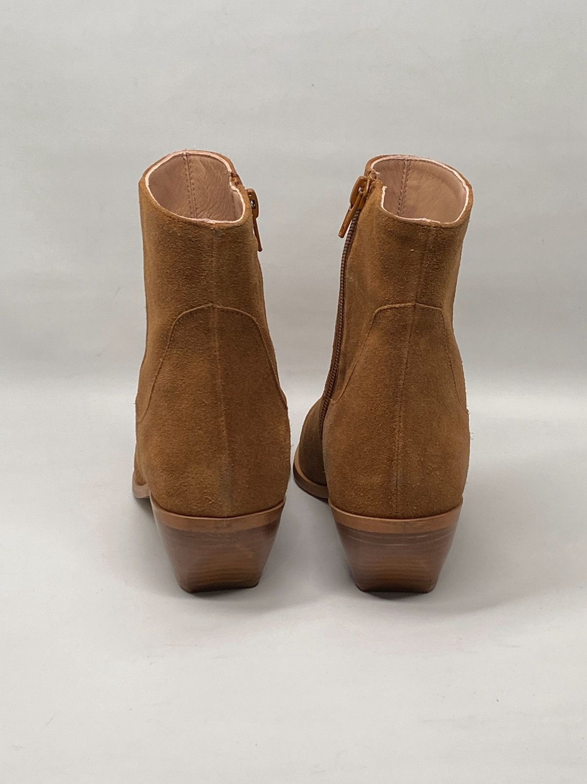 Bruno Magli BRUNO MAGLI Fabiana Suede Ankle Boots size 37 Size US 7 / IT 37 - 7 Thumbnail