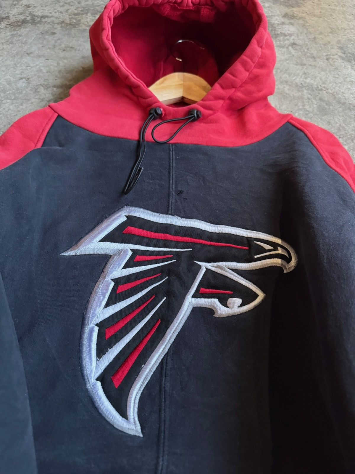 NHL × Vintage Crazy Vintage Streetwear Y2K NFL Men’s black and red hoodie Size US XL / EU 56 / 4 - 6 Thumbnail