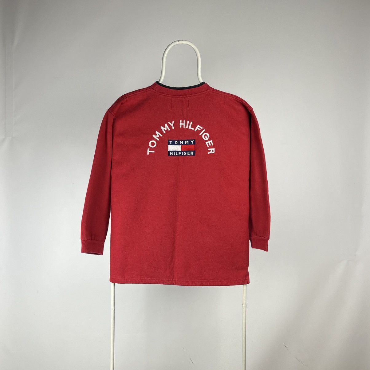 Tommy Hilfiger Vintage Tommy Hilfiger sweatshirt bootleg size Small Size US S / EU 44-46 / 1 - 1 Thumbnail