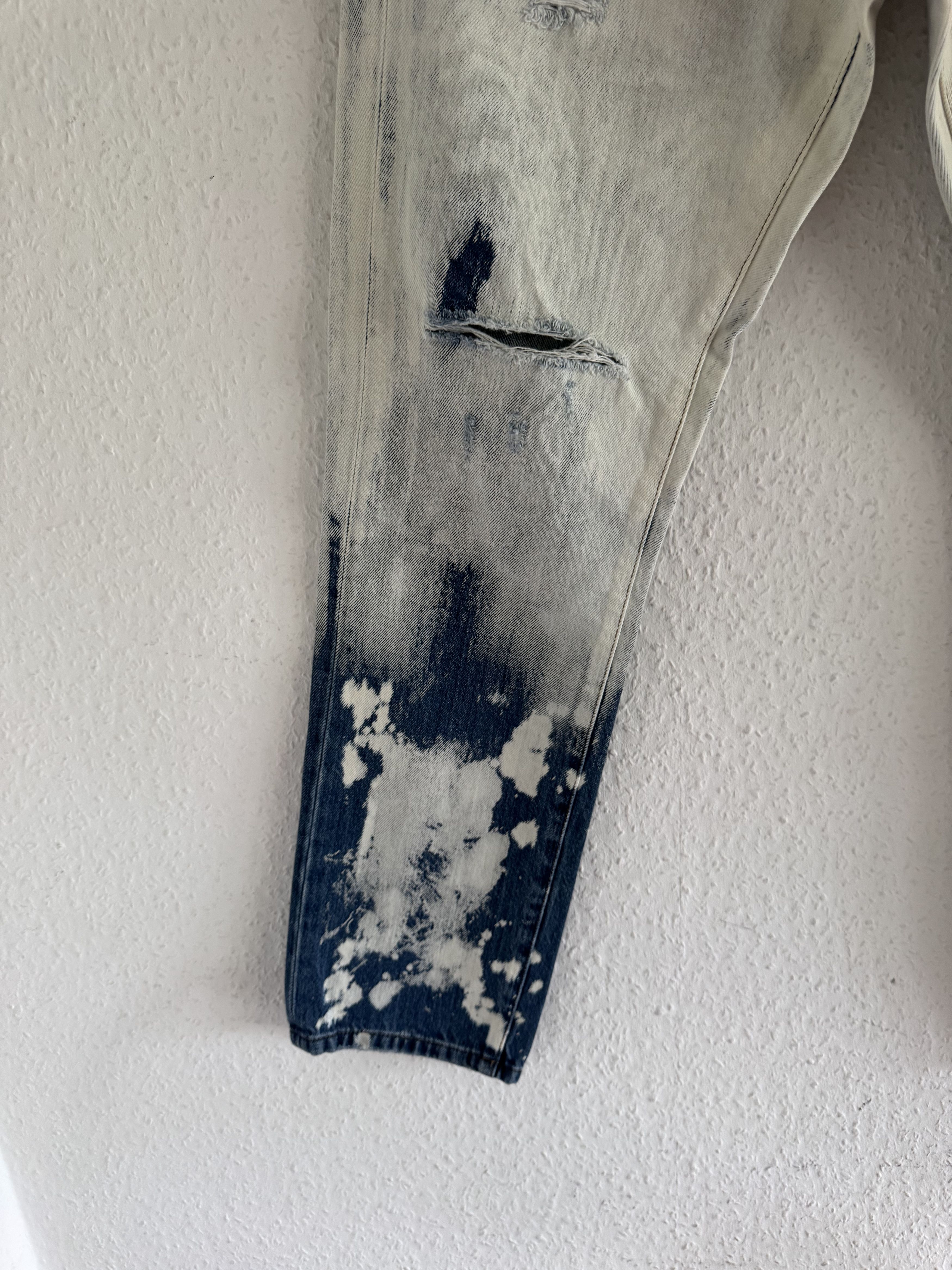 Gucci Bleached Boyfriend Jeans Size US 29 - 7 Thumbnail