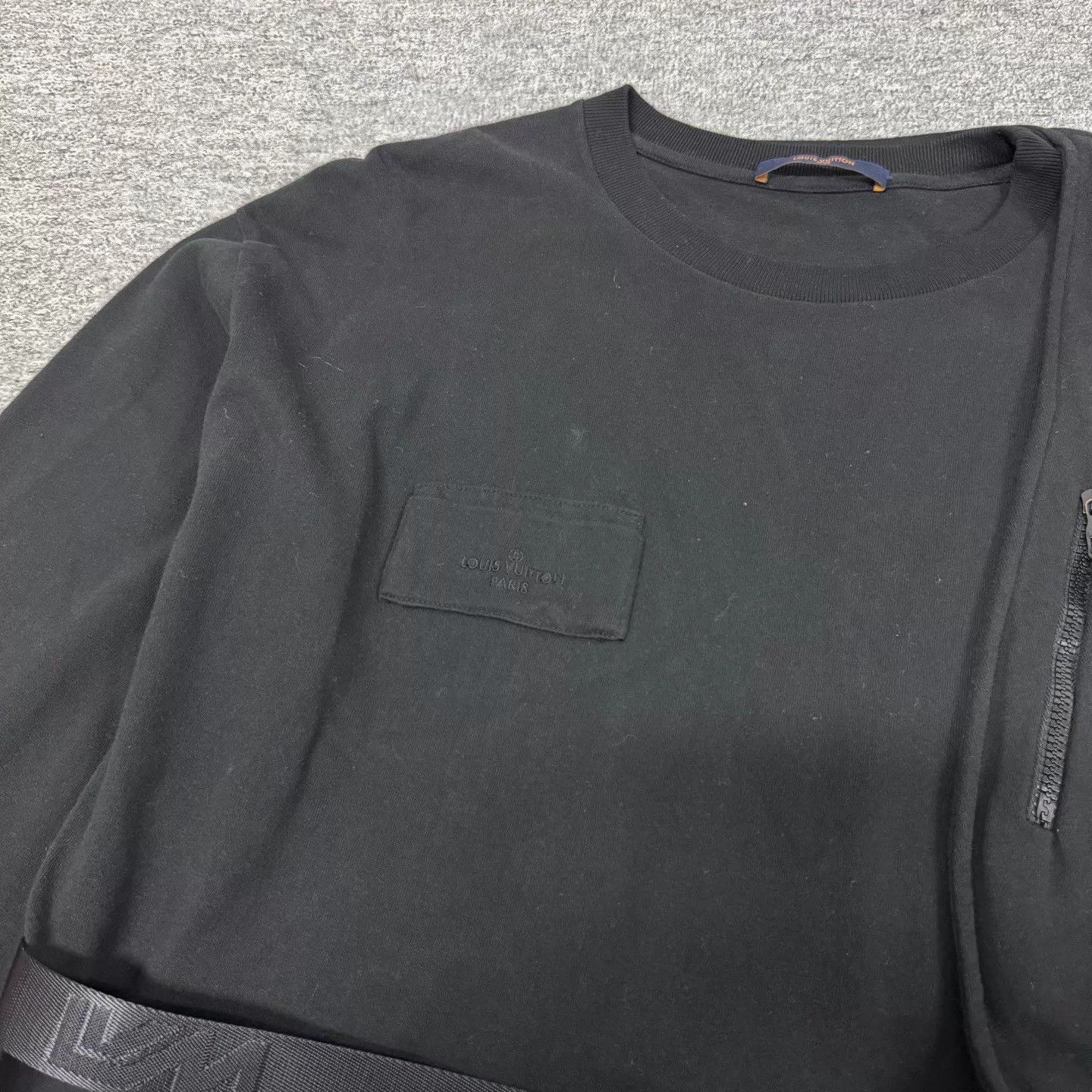 Louis Vuitton Black Long Sleeve Sweatshirt with Chest Pocket Size US XL / EU 56 / 4 - 1 Thumbnail