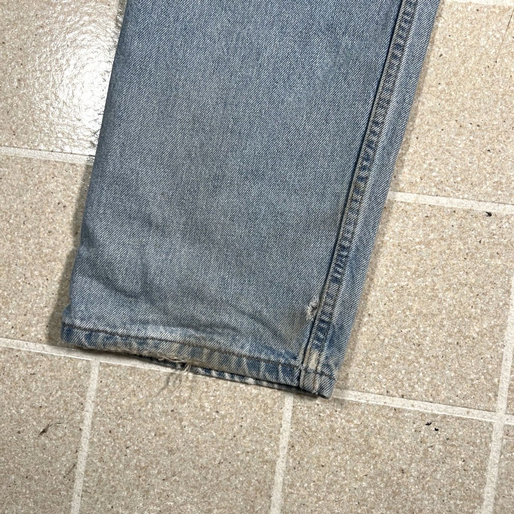 Levi's VINTAGE Levi's 505 Distressed Straight Jeans Men 34x30 Blue Denim 90s Mens Size US 34 / EU 50 - 3 Thumbnail