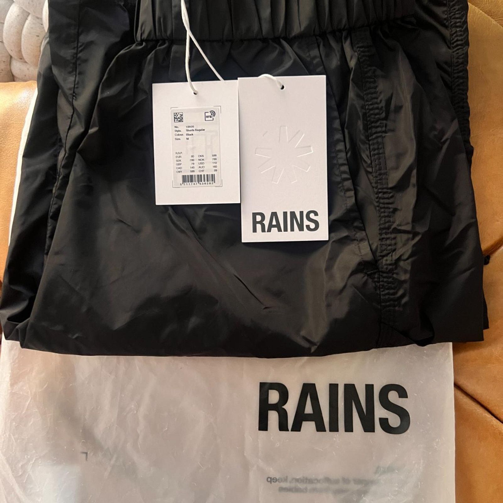 Rains Rains shorts 18920 NWT Size US 33 - 2 Thumbnail