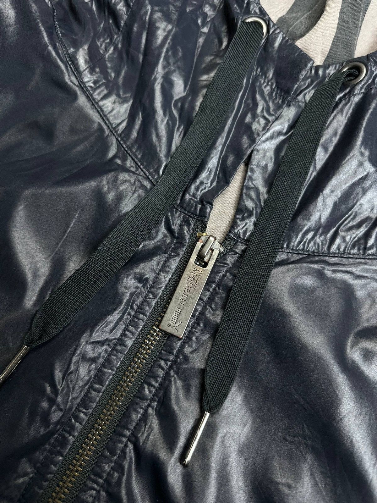 Alexander McQueen × Puma Vintage Puma x Alexander Mcqueen Nylon Hooded Zip Jacket M Size US M / EU 48-50 / 2 - 5 Thumbnail