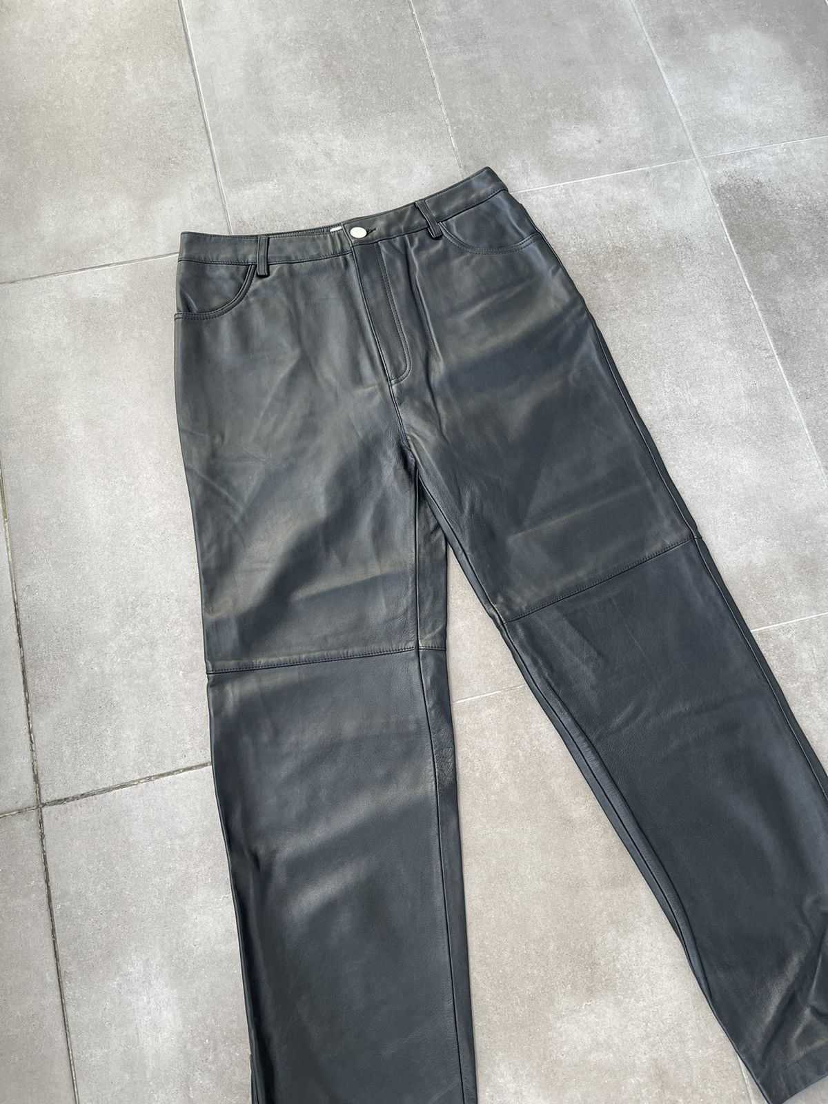Han Kjobenhavn !DS! FW22 Han Kjobenhavn Leather Relaxed Fitted Trousers Size US 32 / EU 48 - 8 Thumbnail