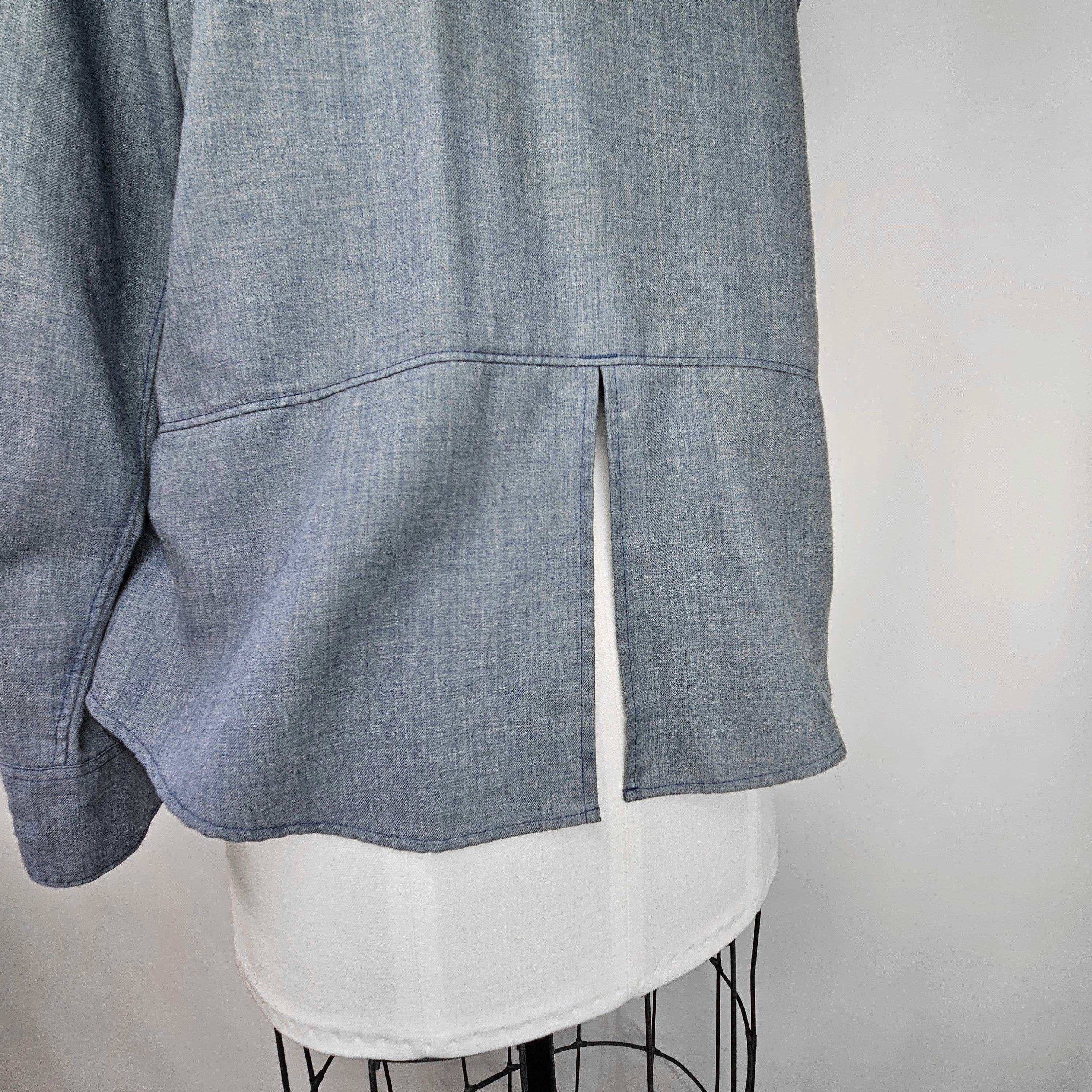 The North Face The North Face Size L Shirt Blue Chambray No-Tuck Button Size L / US 10 / IT 46 - 8 Thumbnail