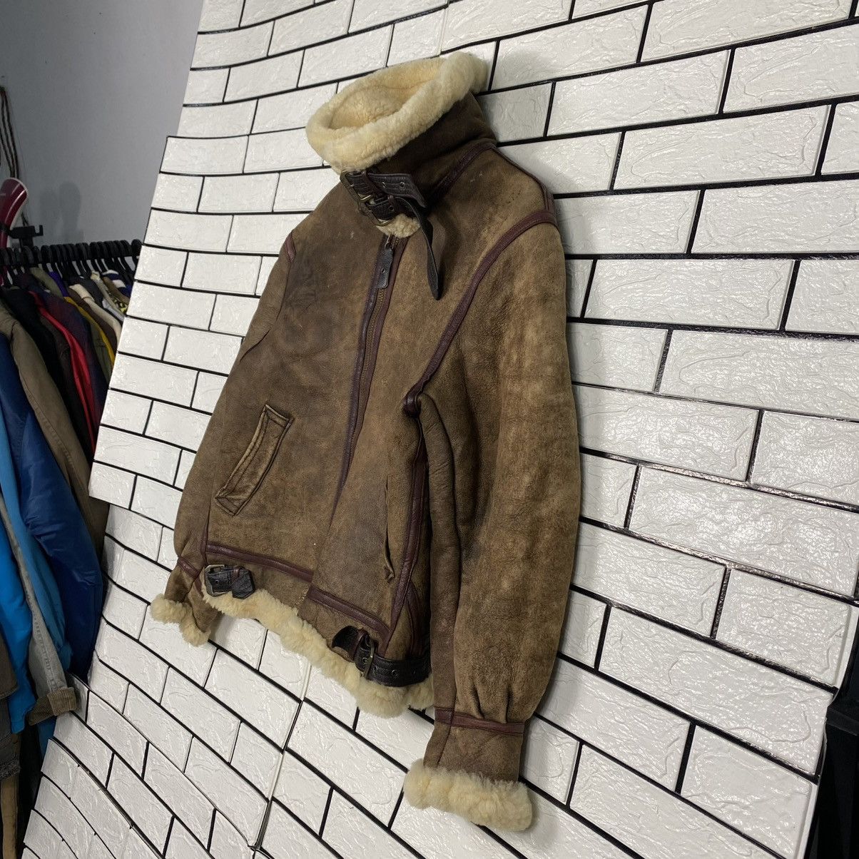 Avirex 🔥VINTAGE GENUINE LEATHER JACKET B-3 AVIREX USA SHEARLING Size US S / EU 44-46 / 1 - 2 Thumbnail