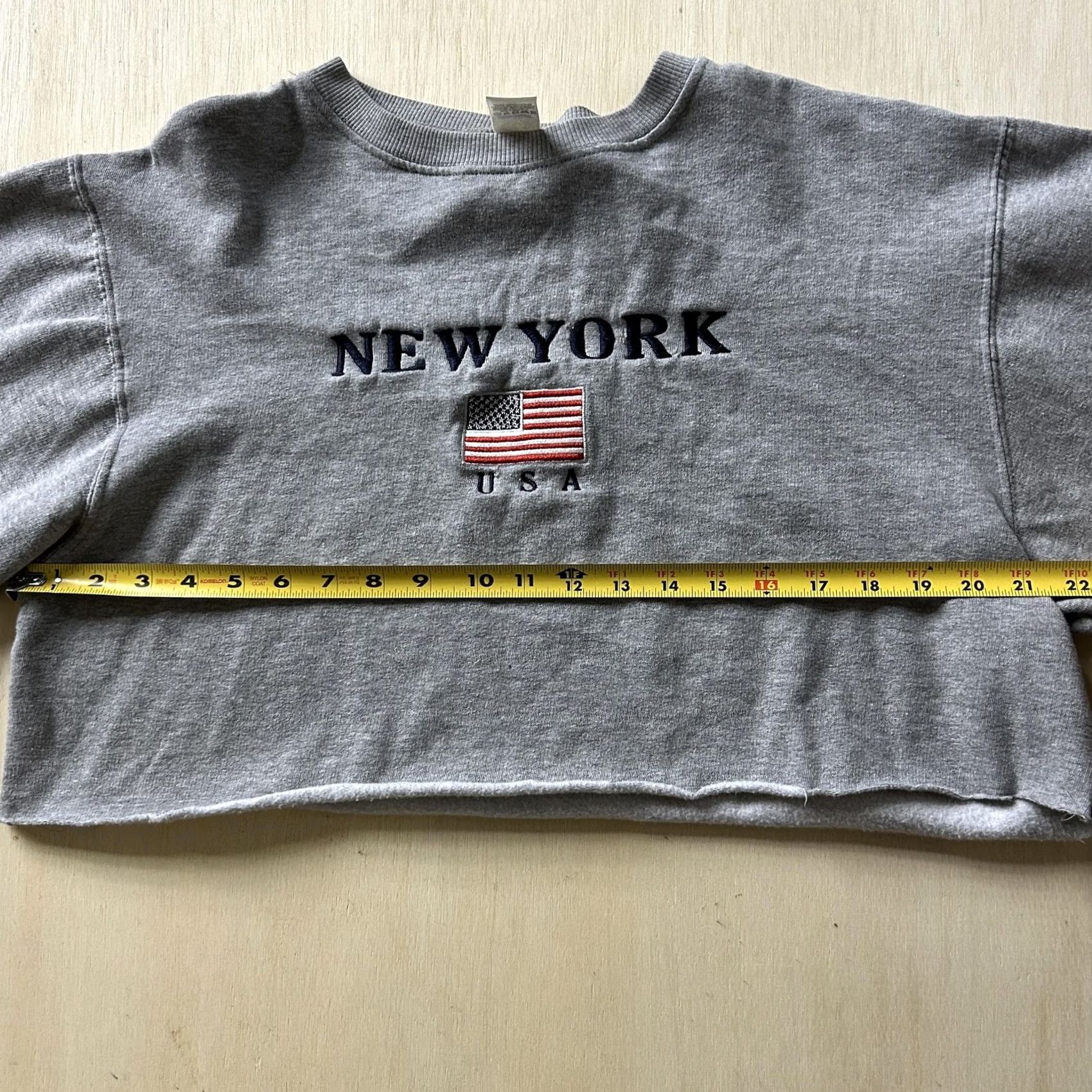 Vintage Y2K Matrix New York Sweatshirt Womens Medium Gray Cropped USA Flag Embroidered Size M / US 6-8 / IT 42-44 - 7 Thumbnail
