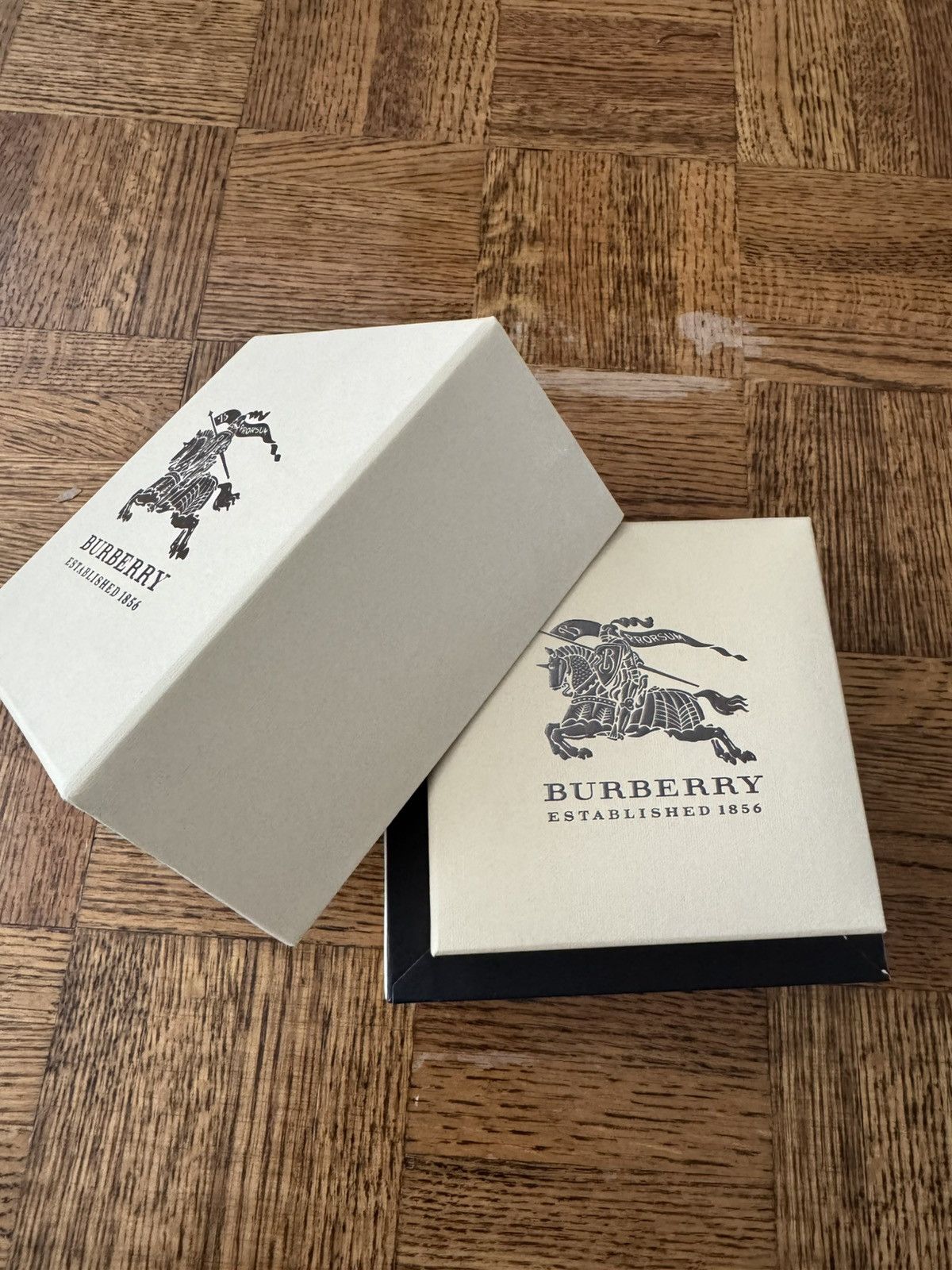 Burberry Brand New Burberry Size 42 - 5 Thumbnail