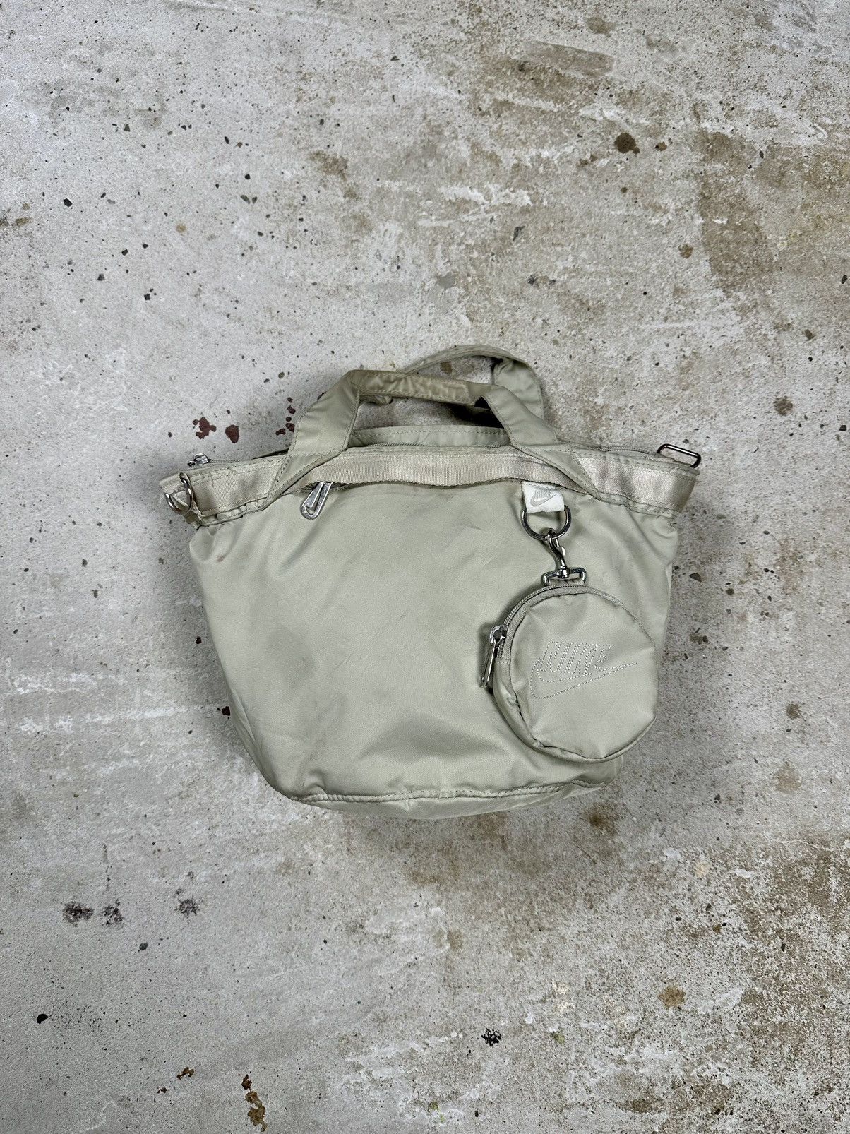 Nike Vintage Y2K Nike Tote Hand Bag Distressed Size ONE SIZE - 1 Thumbnail