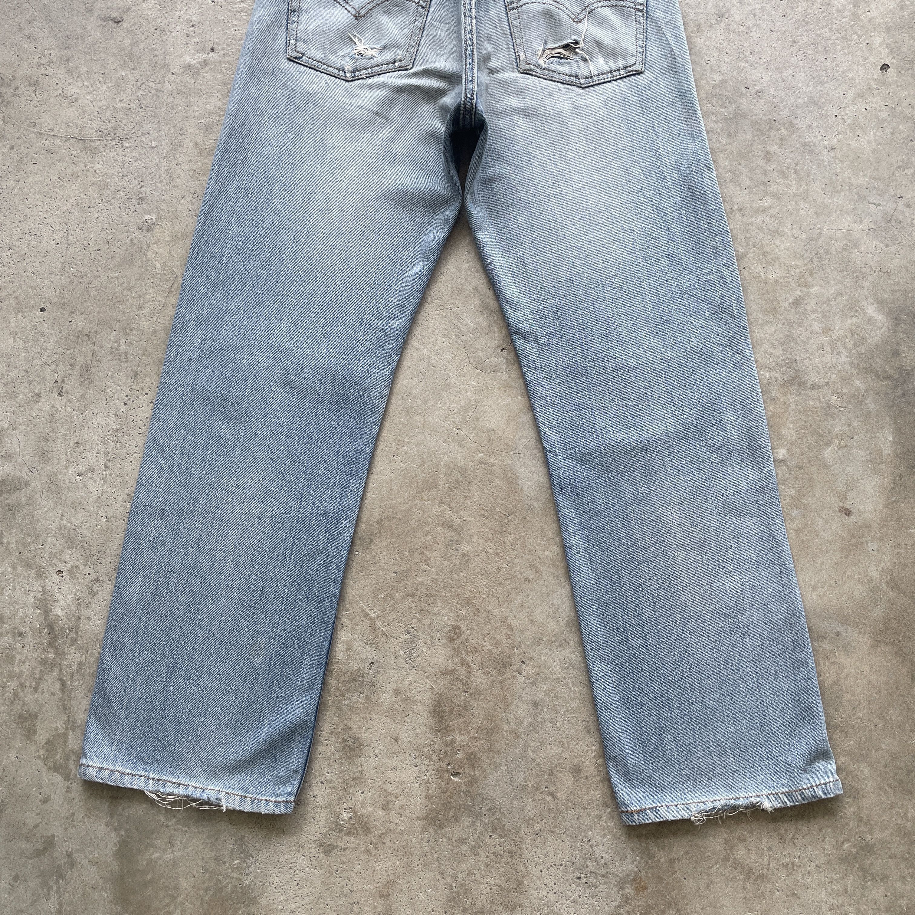 Jean × Levi's VINTAGE LEVI’S DISTRESSED WASH JEANS FADED PANTS DENIM Size US 28 / EU 44 - 12 Thumbnail