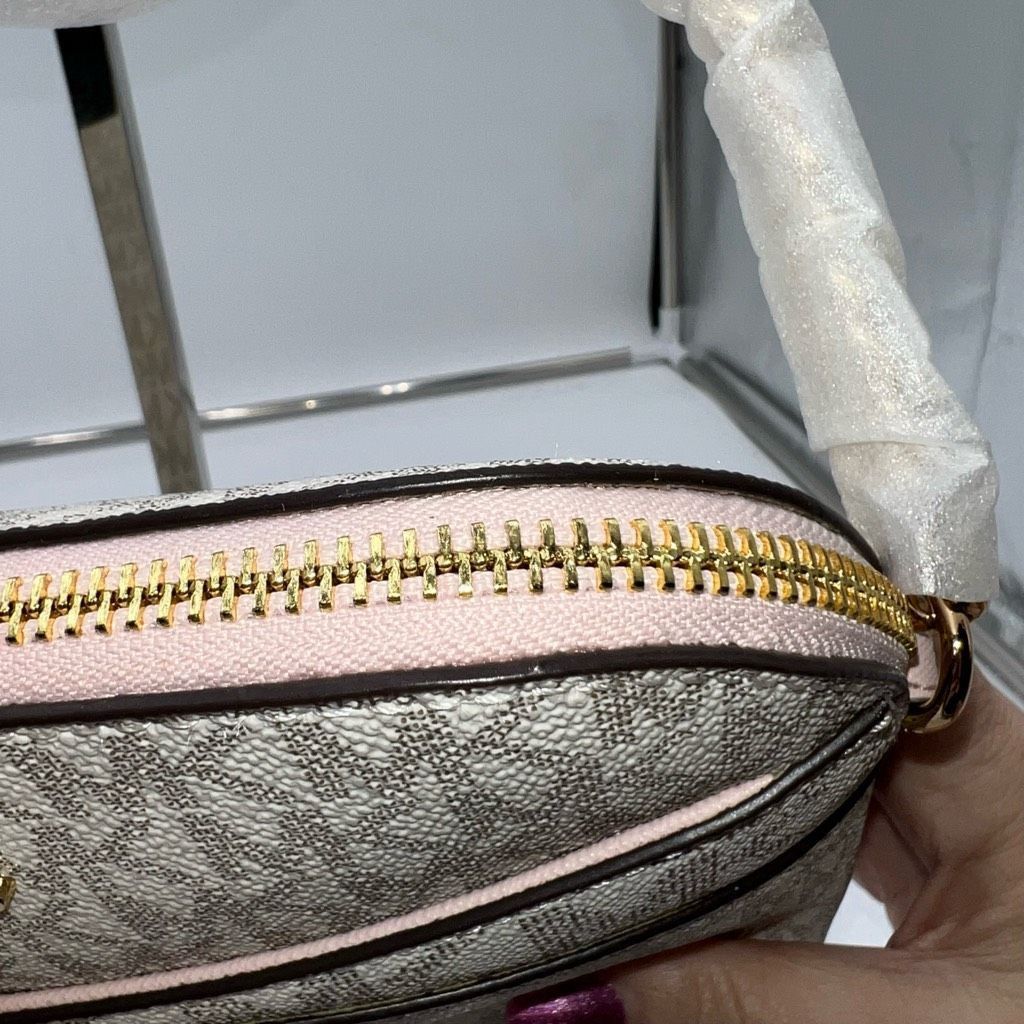 Michael Kors Michael Kors Jet Set Travel in Clay and Blush Size ONE SIZE - 3 Thumbnail