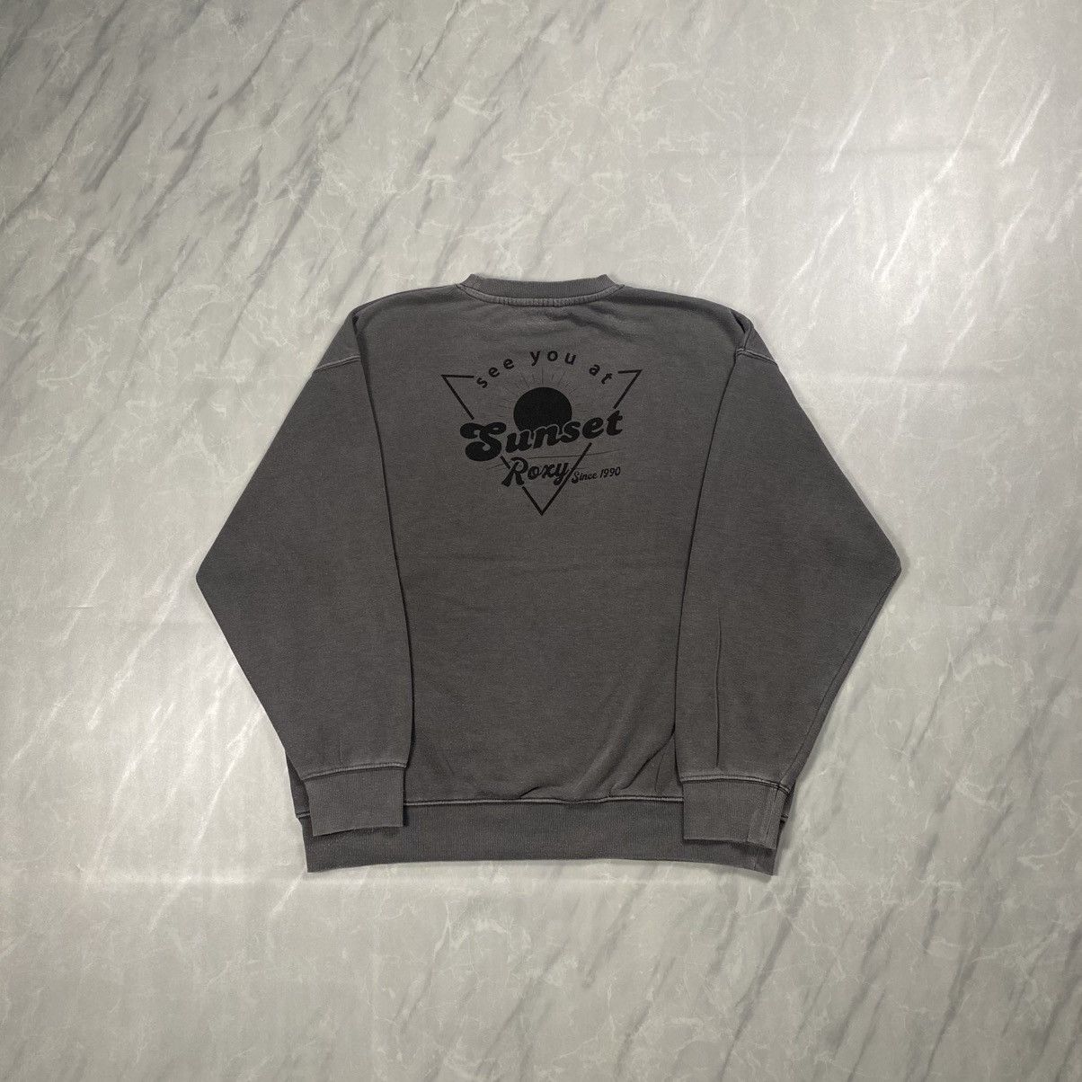 Quiksilver Vintage y2k Roxy Quiksilver Washed Grey Crewneck Size US L / EU 52-54 / 3 - 1 Thumbnail