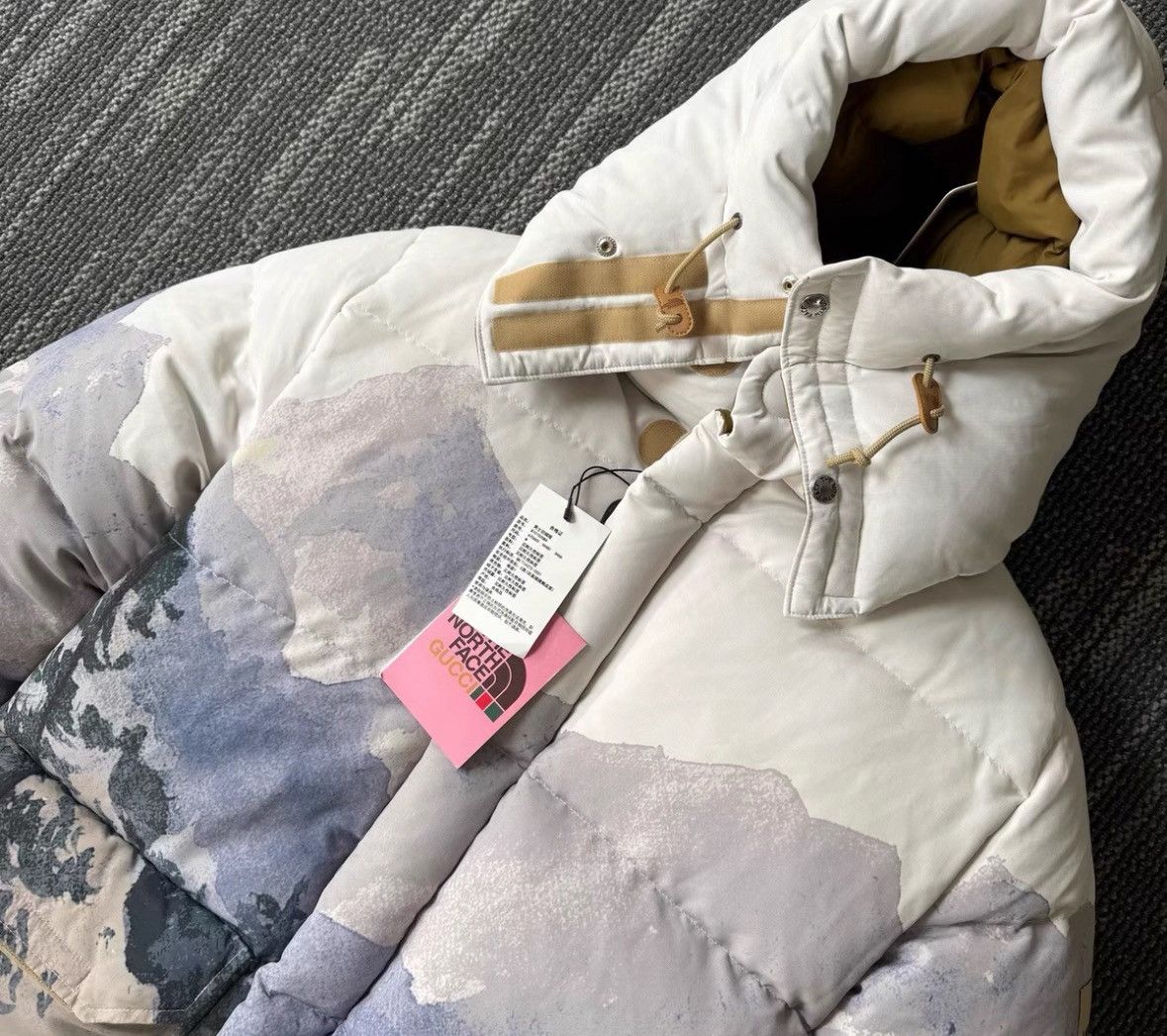 Gucci Gucci x The North Face Long Sleeve Puffer Jacket. Size US M / EU 48-50 / 2 - 3 Thumbnail