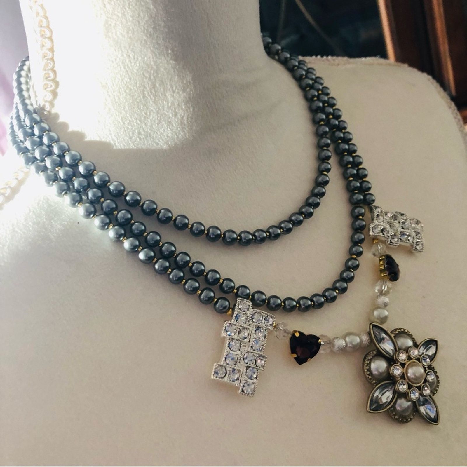 Handmade Handcrafted repurpose faceted gem Czech glass Pearl necklace Size ONE SIZE - 4 Thumbnail