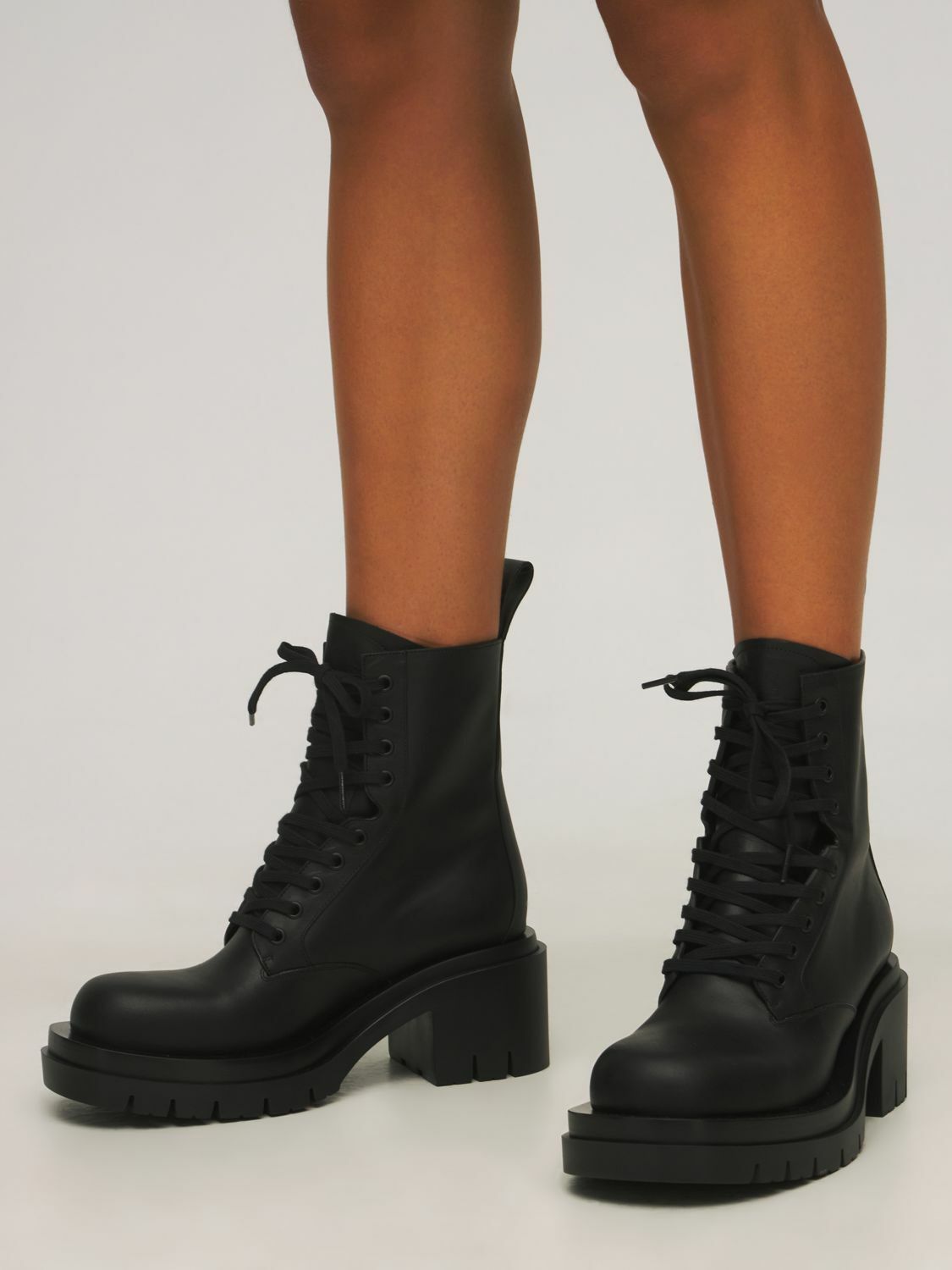 Bottega Veneta Lug Black Lace-Up Ankle Boots Size US 10.5 / IT 40.5 - 2 Thumbnail