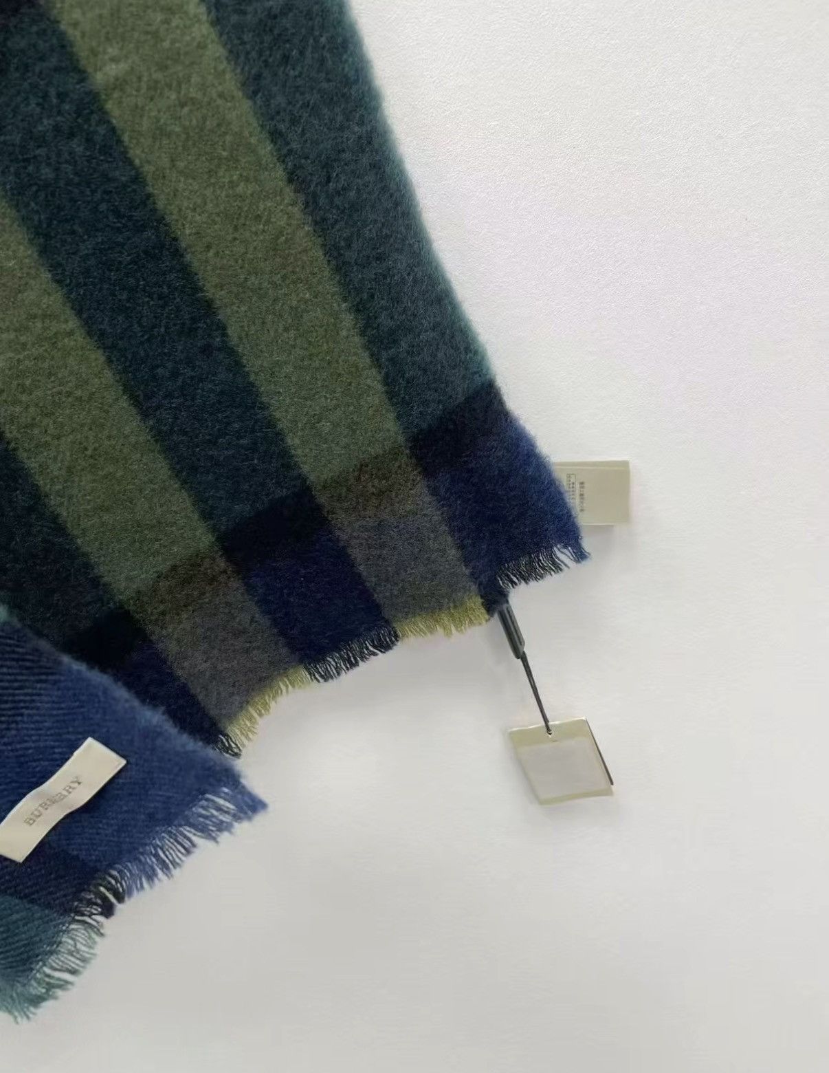 Burberry BURBERRY Wool Scarf J30 Size ONE SIZE - 3 Thumbnail