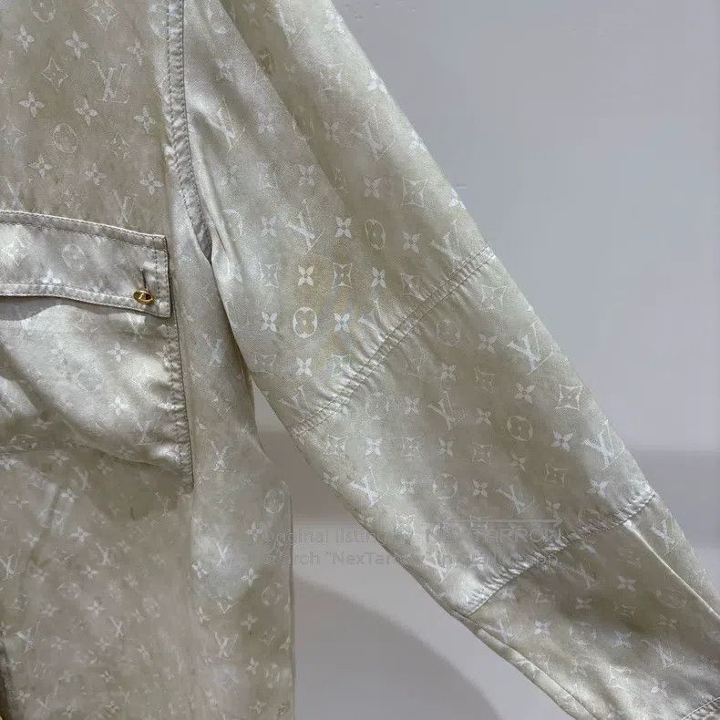 Louis Vuitton Louis Vuitton Tie-dyed khaki full logo mulberry silk shirt Size XS / US 0-2 / IT 36-38 - 4 Thumbnail