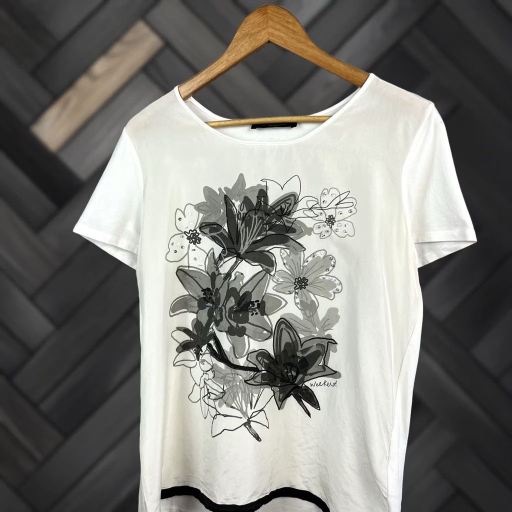 Vintage Weekend Max Mara Flower Tee Womens Large Short Sleeve Size 36" / US 14 / IT 50 - 1 Thumbnail