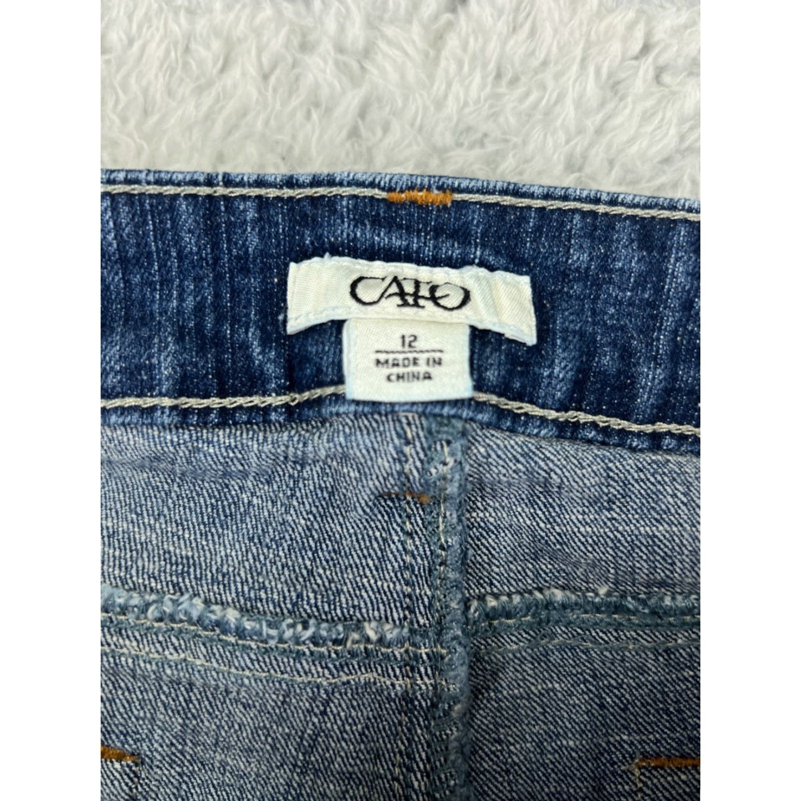 Vintage Cato Jeans Womens 12 Blue Denim Cotton Mid Rise Flared Embroidered 5-Pocket Distressed Stretch Low Rise Size 34" / US 12 / IT 48 - 3 Thumbnail